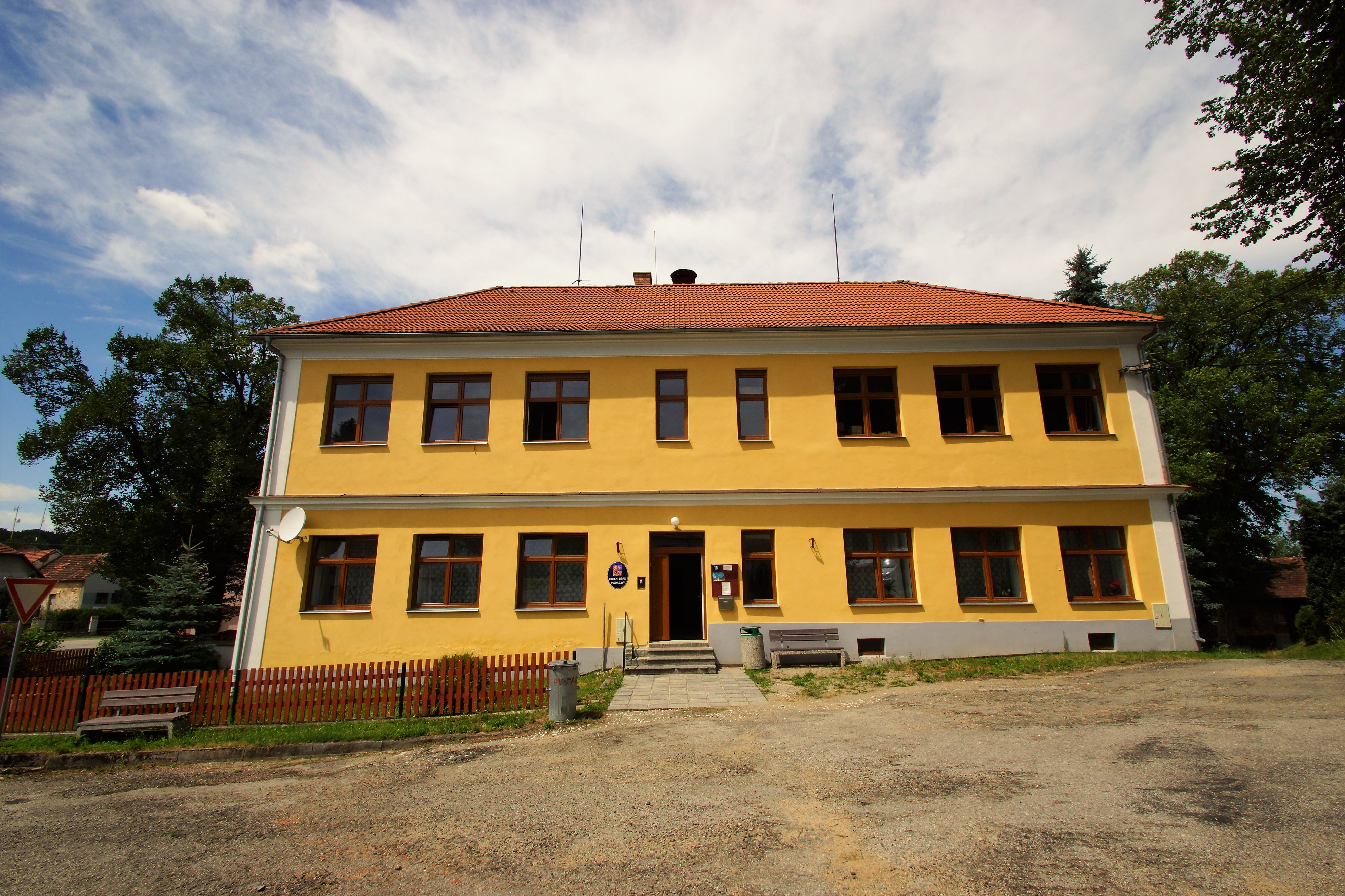 Paračov - obecní úřad