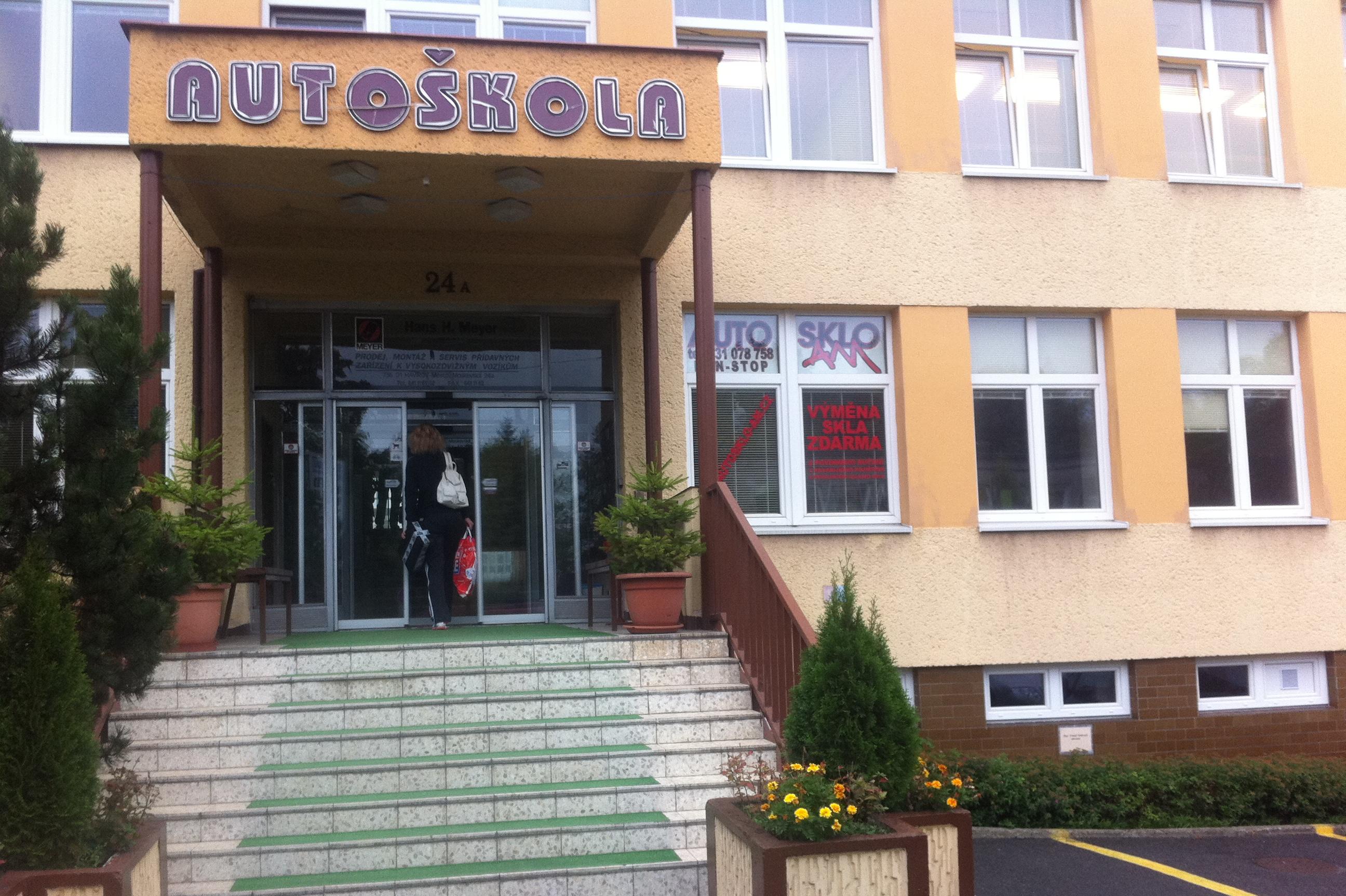 AUTOSKLO TS Ostrava, s.r.o.