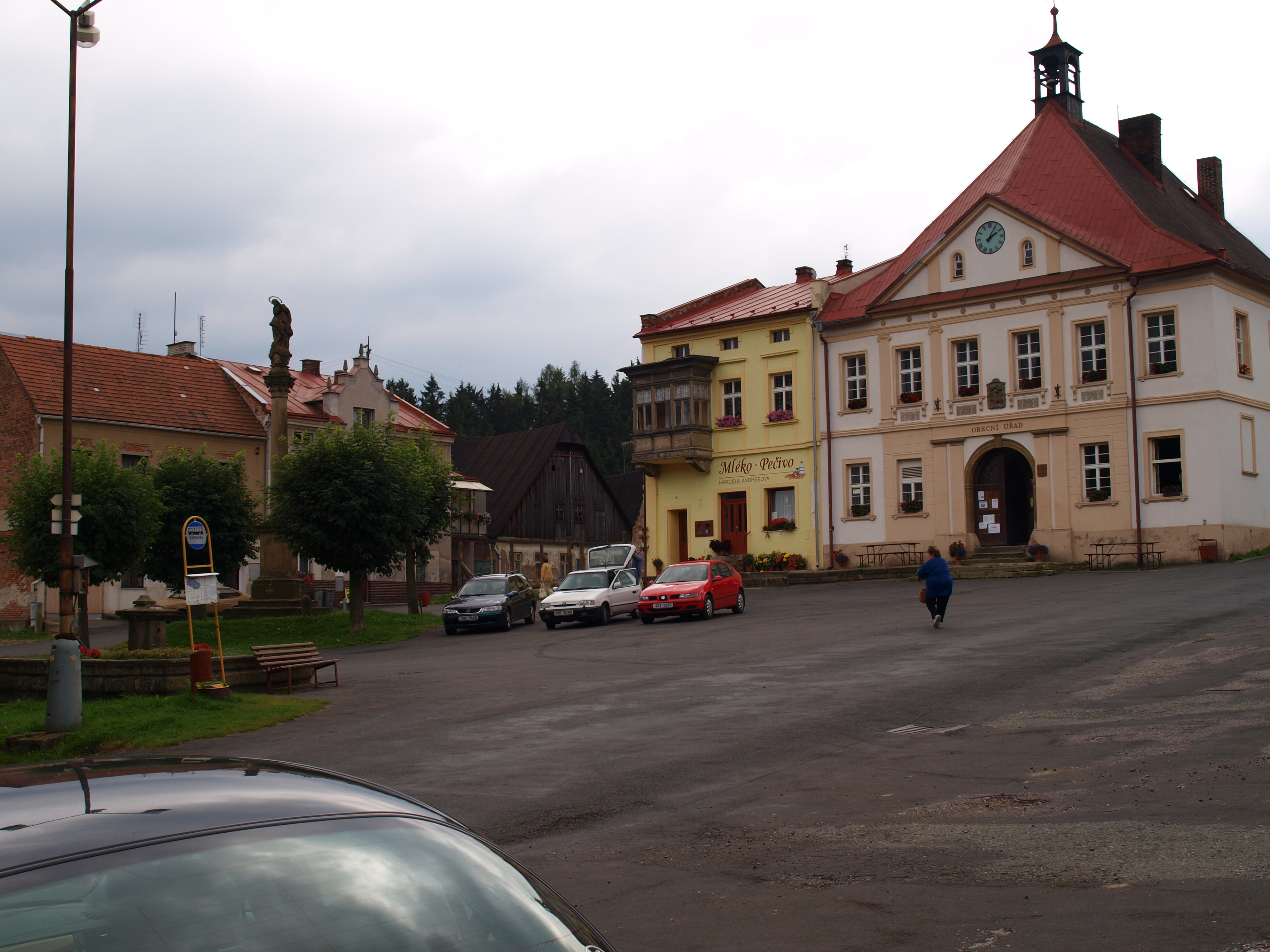 Stárkov - městský úřad foto 2