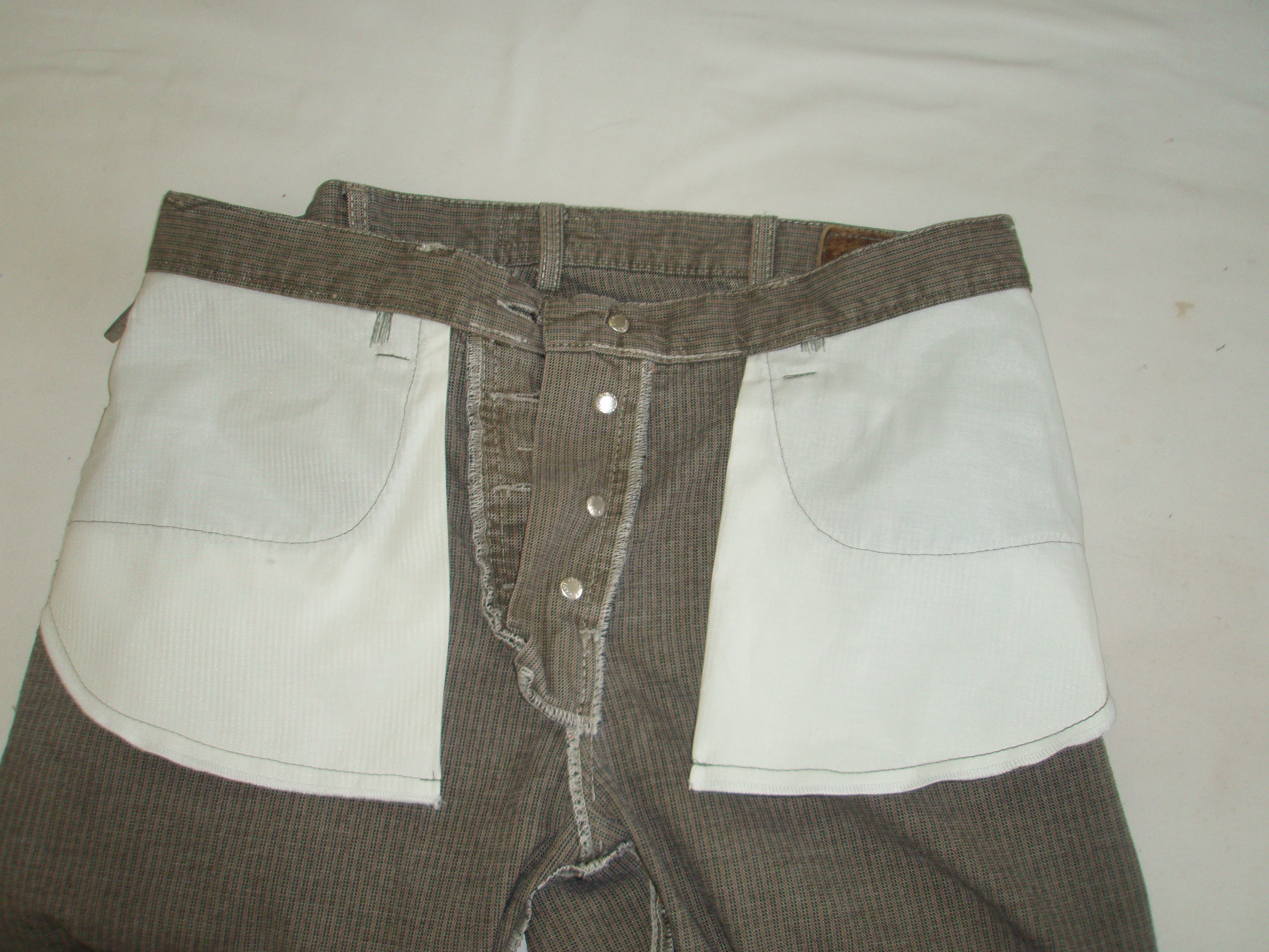 Ludmila Tesaříková - opravna a úpravna oděvů foto 2