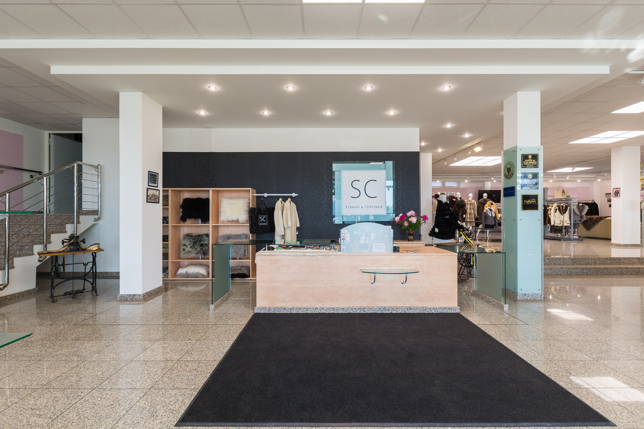 SC Strnad & Červinka – kůže a kožešiny foto 2