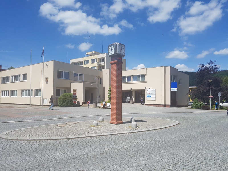 Sázava - městský úřad foto 2