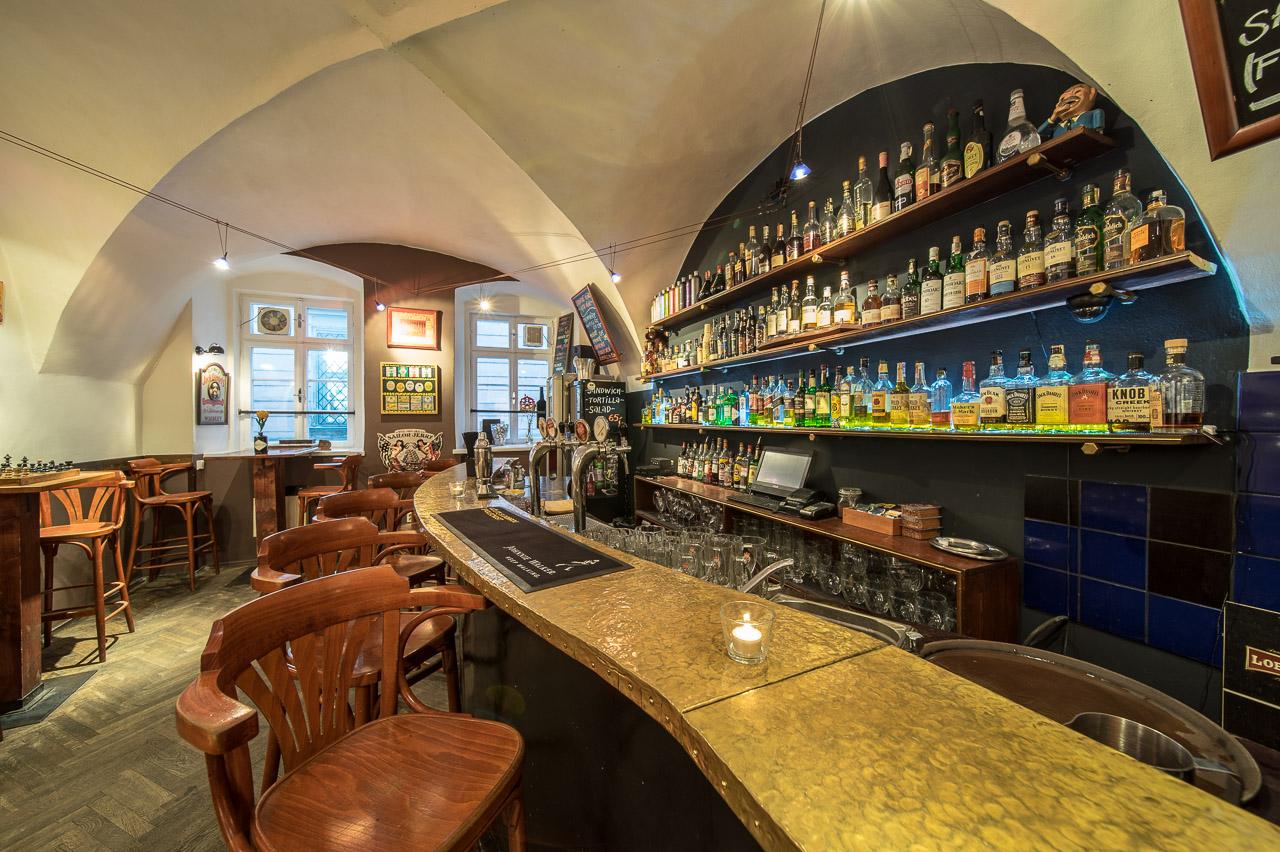 NAPA bar and gallery