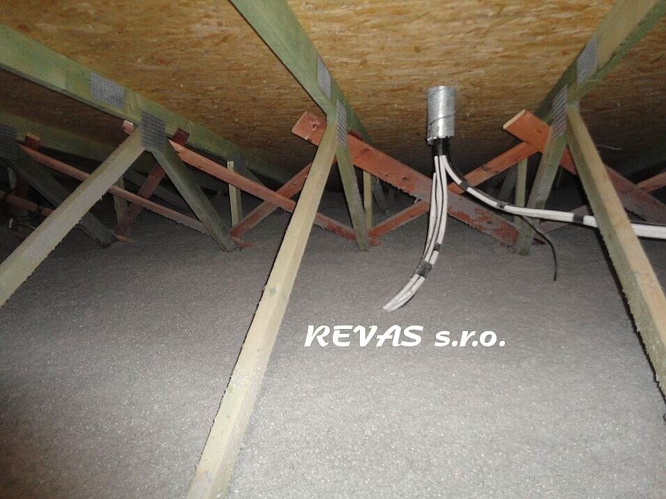 Foukaná izolace Olomouc - REVAS s.r.o. foto 3