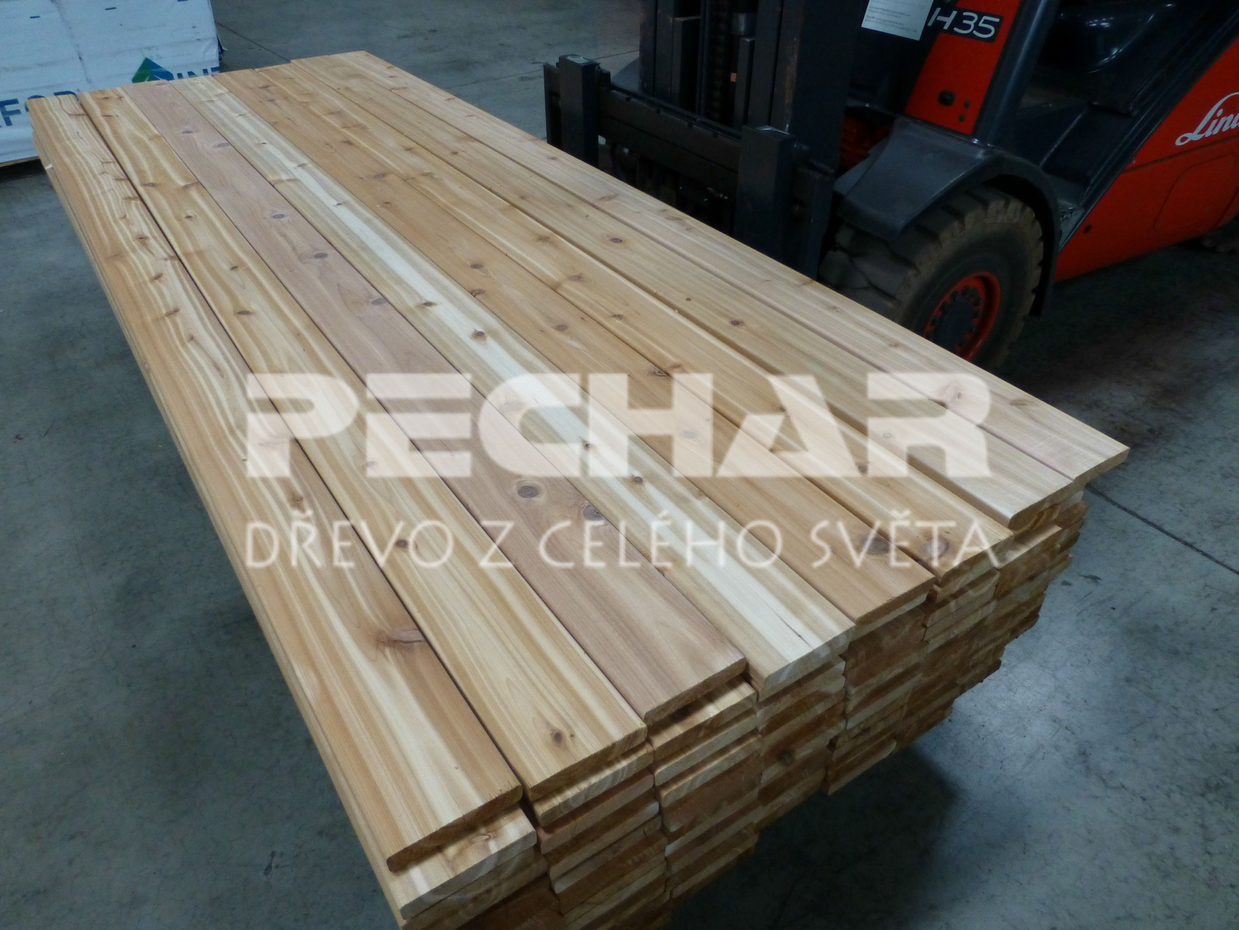 PECHAR DŘEVOIMPORT foto 4