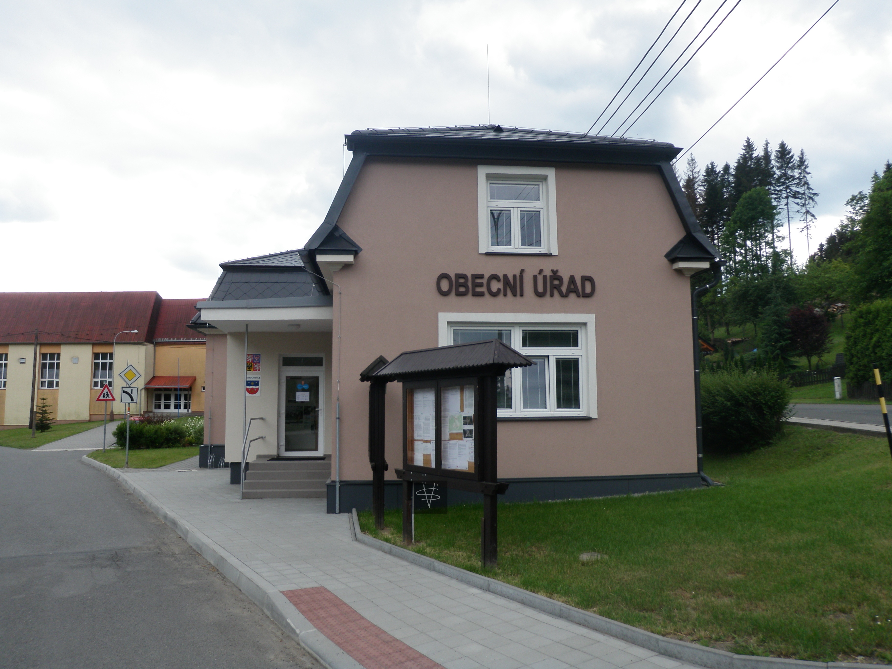 Rajnochovice - obecní úřad foto 2