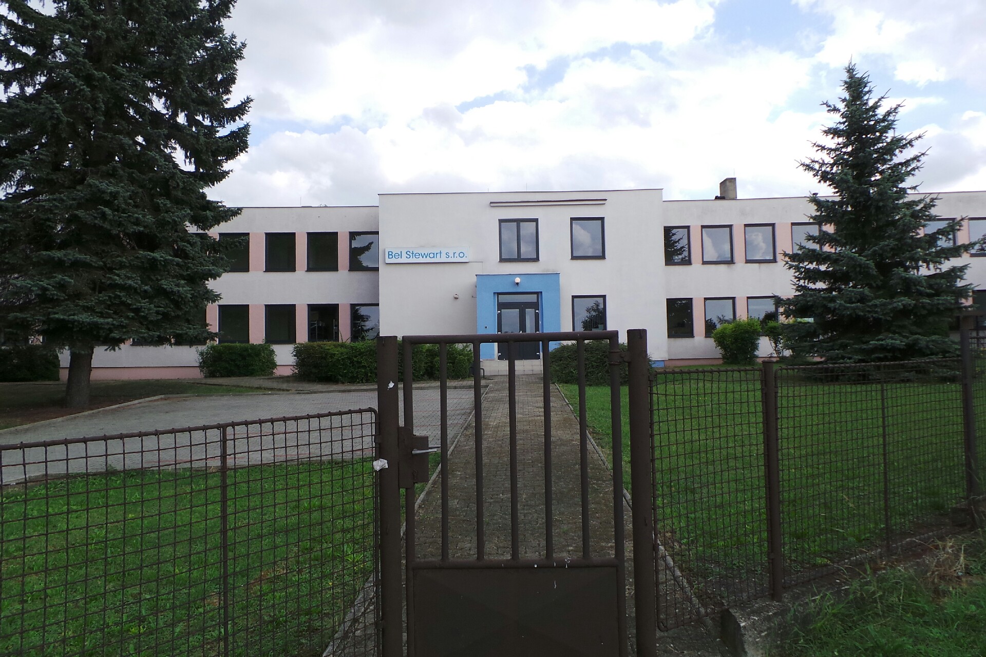 PEI / Genesis s.r.o.