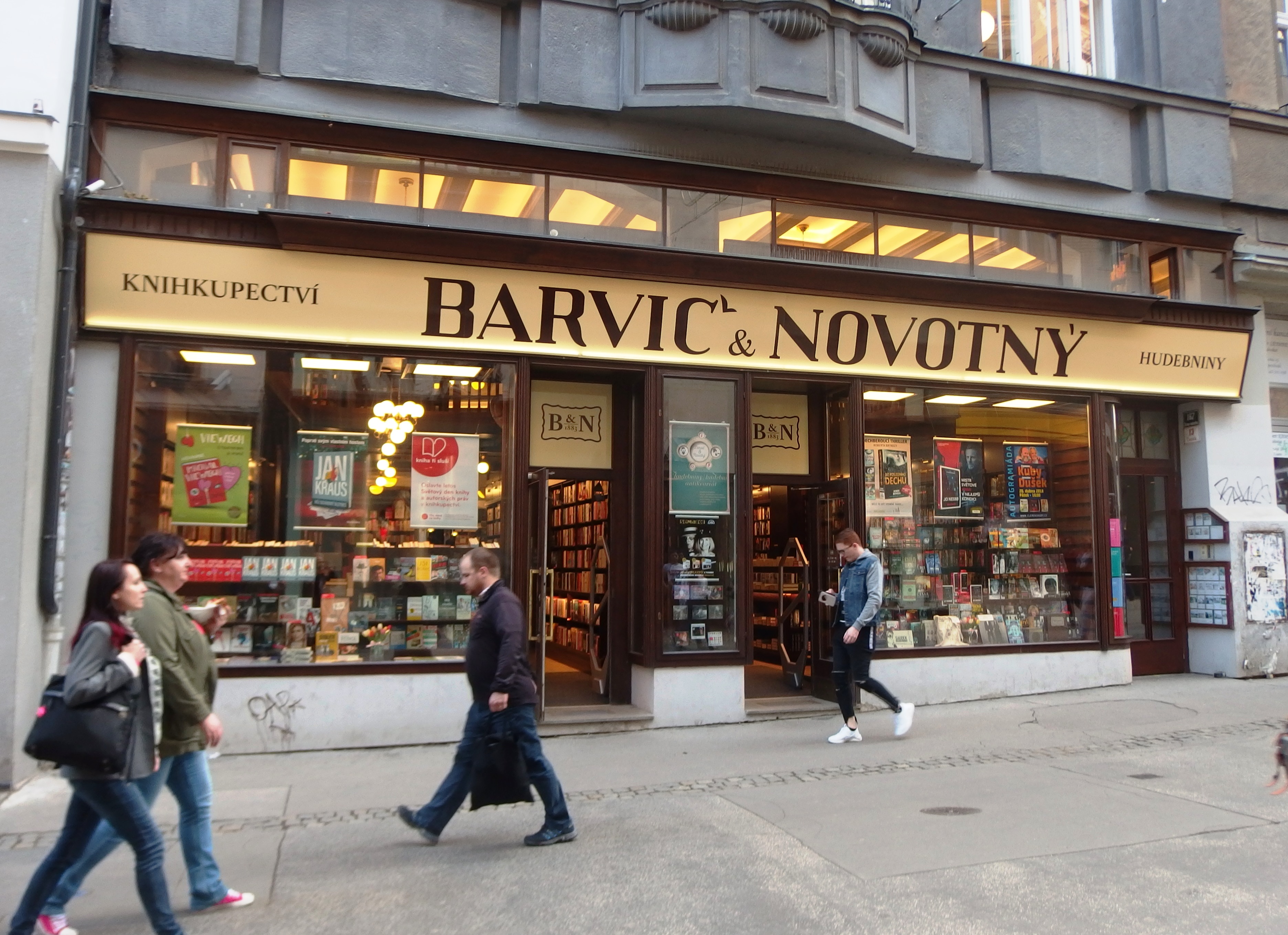 BARVIČ a NOVOTNÝ KNIHKUPECTVÍ
