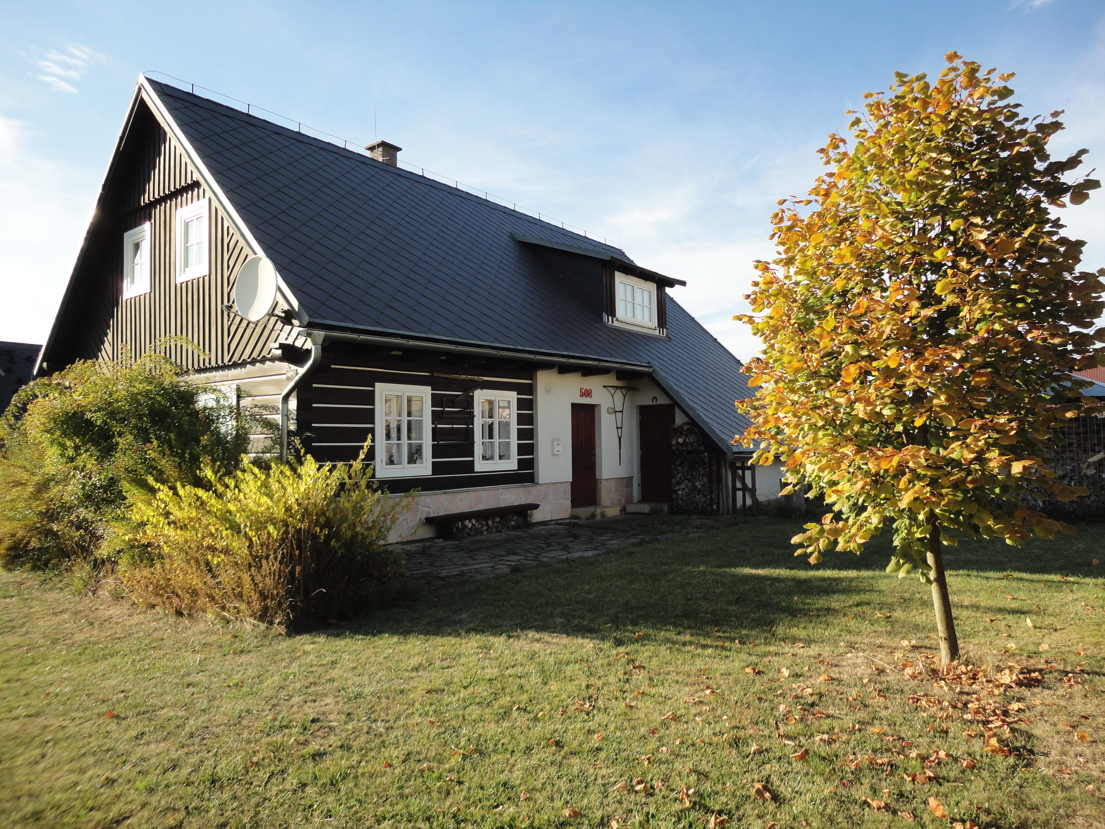 Roubená chalupa - Marcela Graclíková