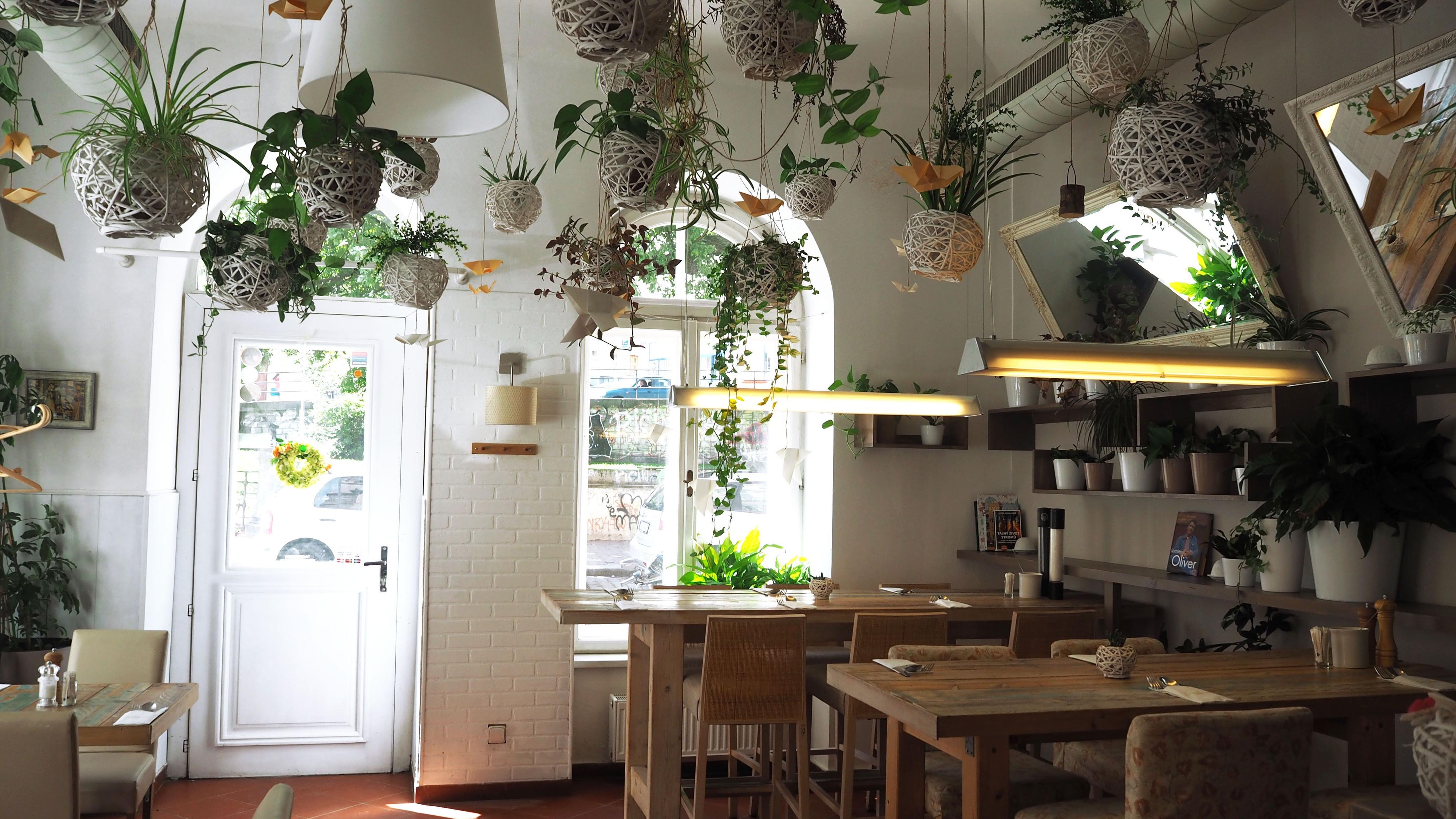Restaurace EatWell foto 3
