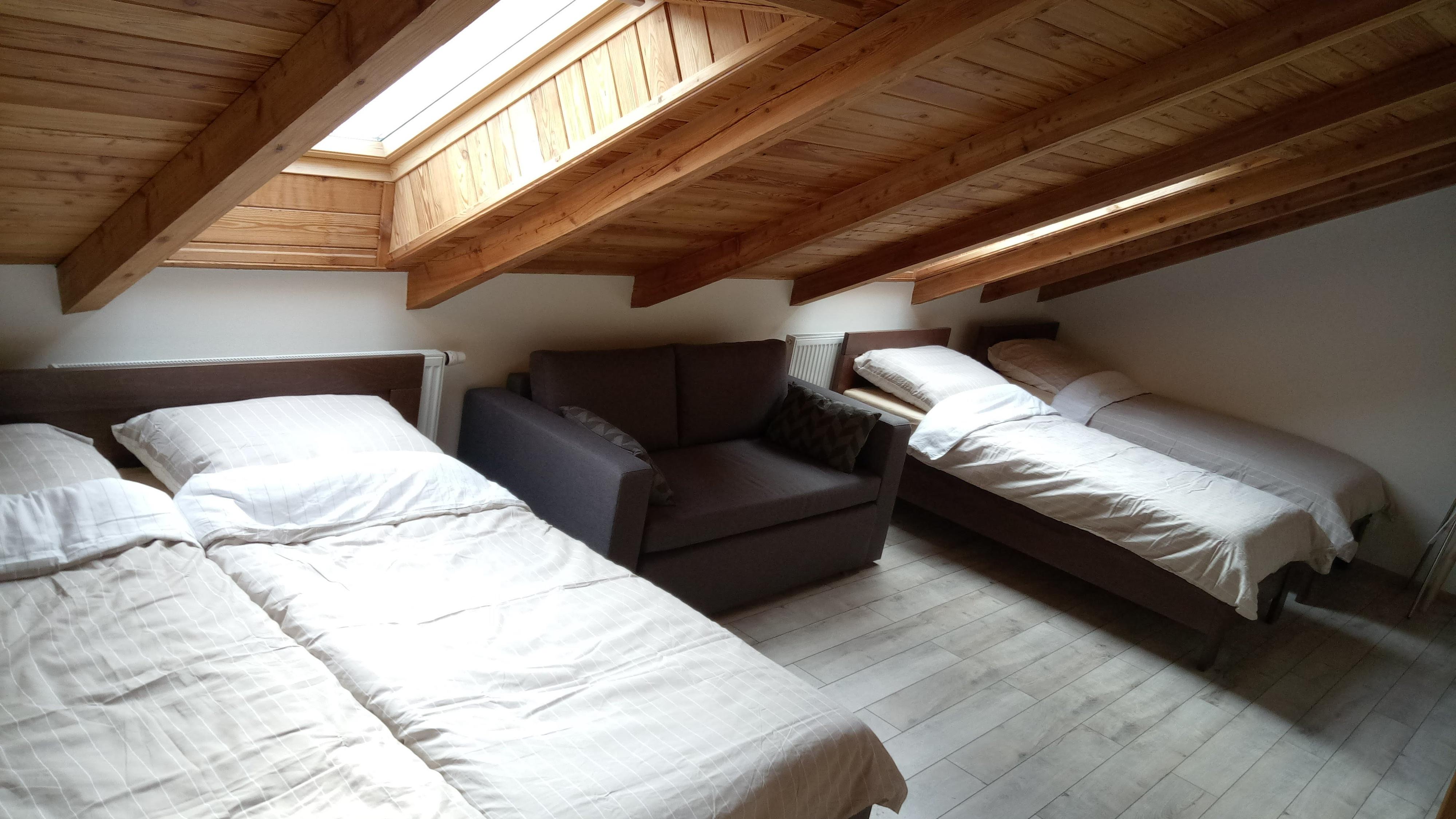 U Fialů - podkrovní apartmány foto 3