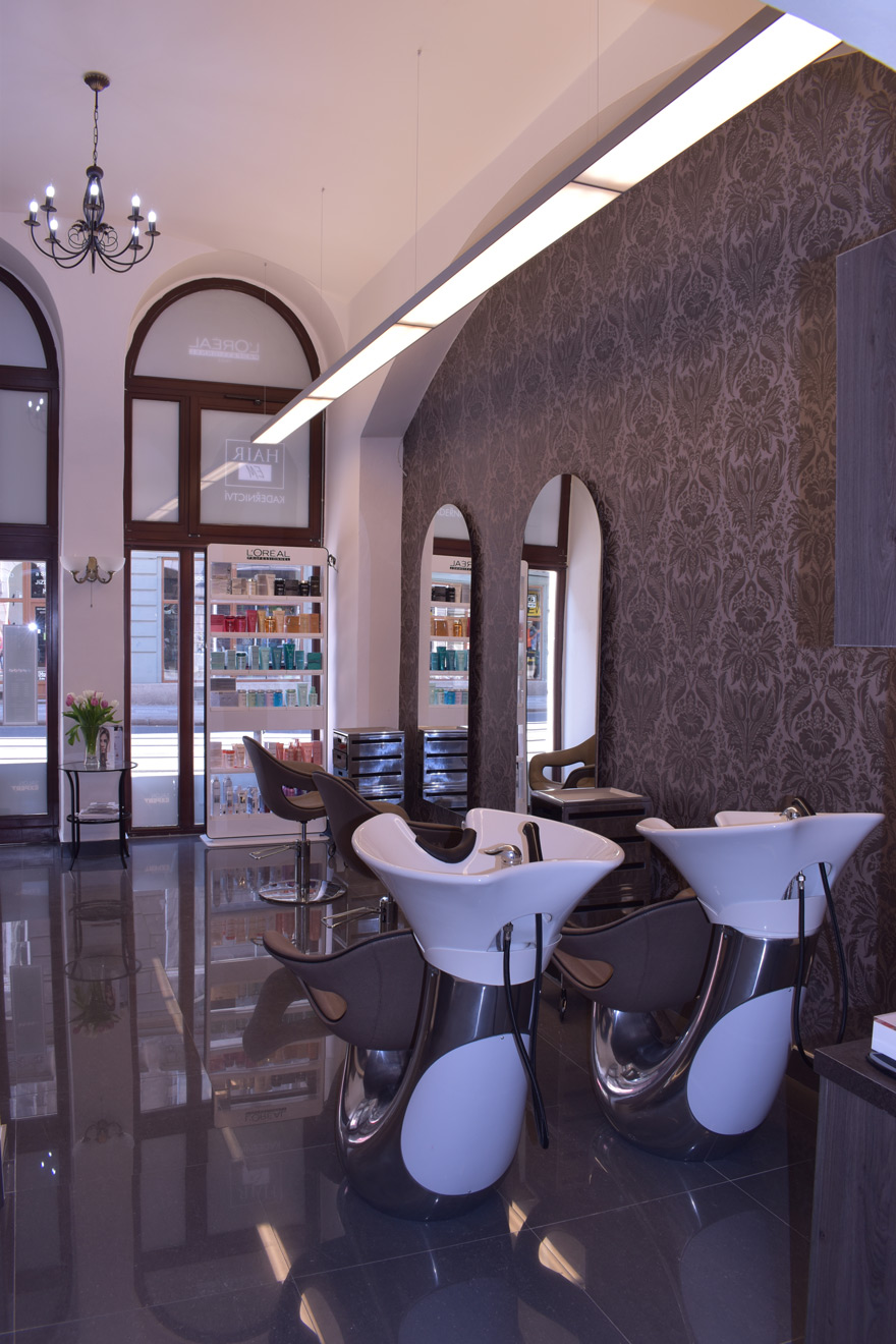 Kadeřnictví Em-Hair Salon Loreal EXPERT foto 4