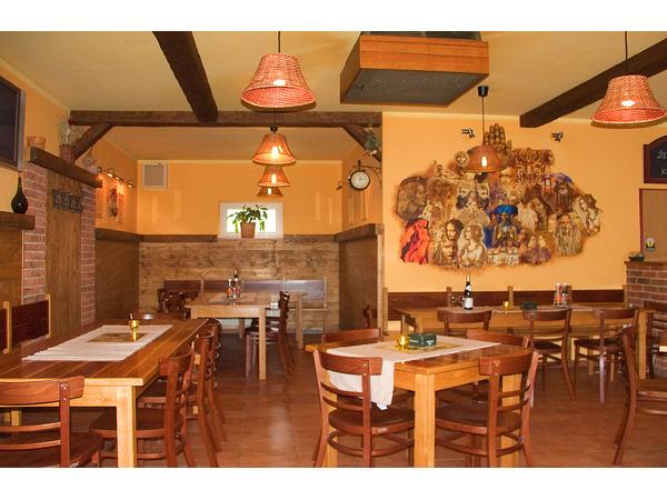 SAUNA Club - restaurace foto 4