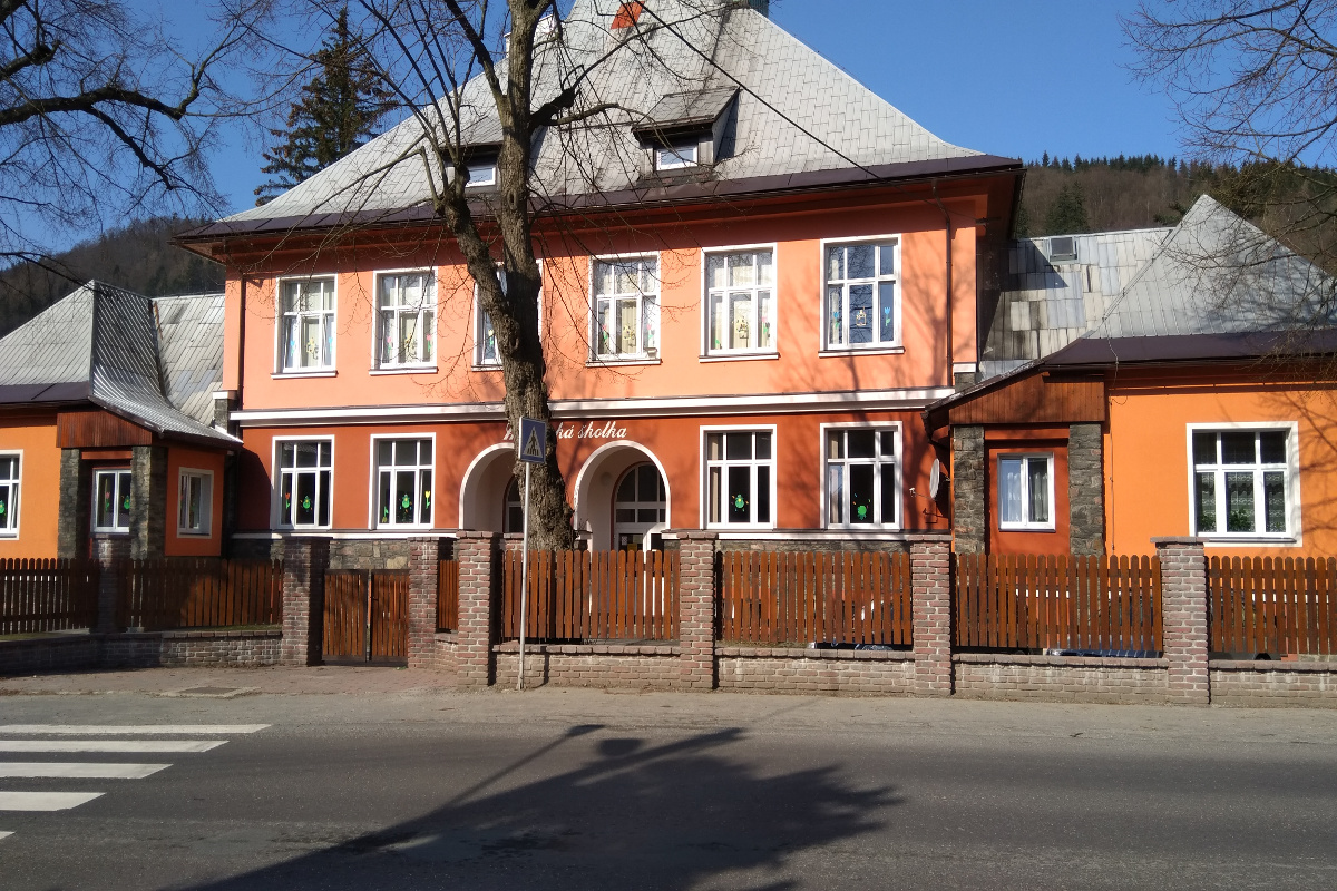 ZŠ a MŠ Hanušovice