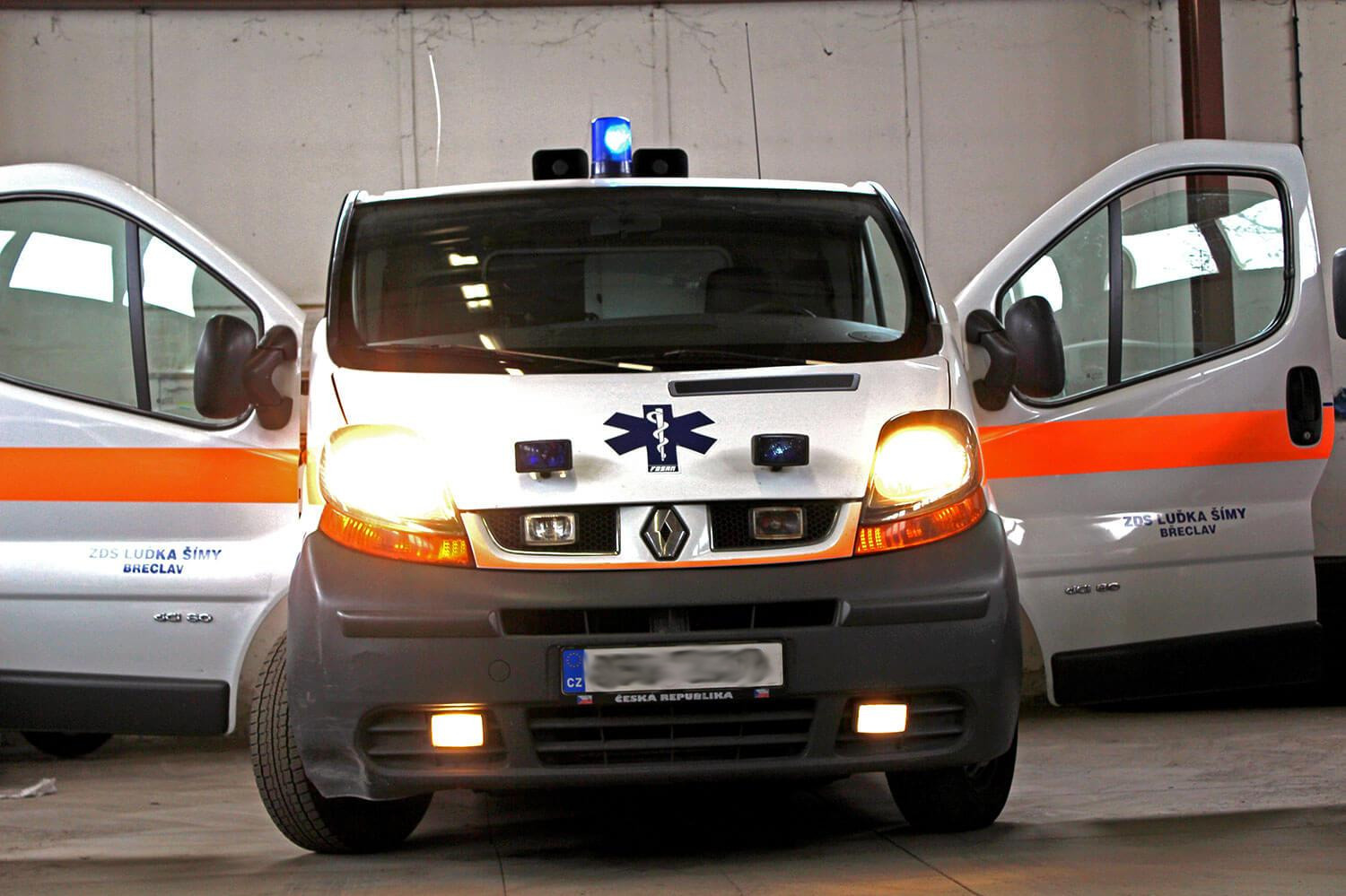 Soukromá zdravotní doprava a domácí péče Luďka Šímy