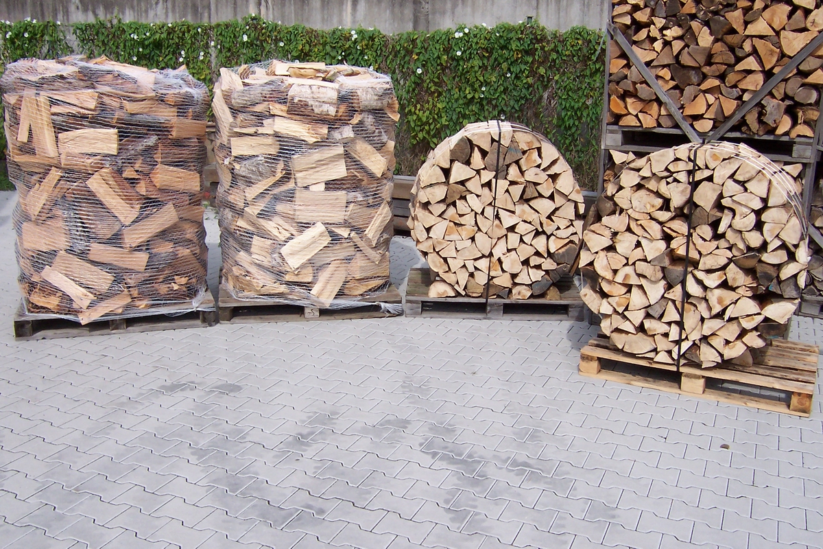 Josef Tolkner - prodej palivového dřeva foto 2