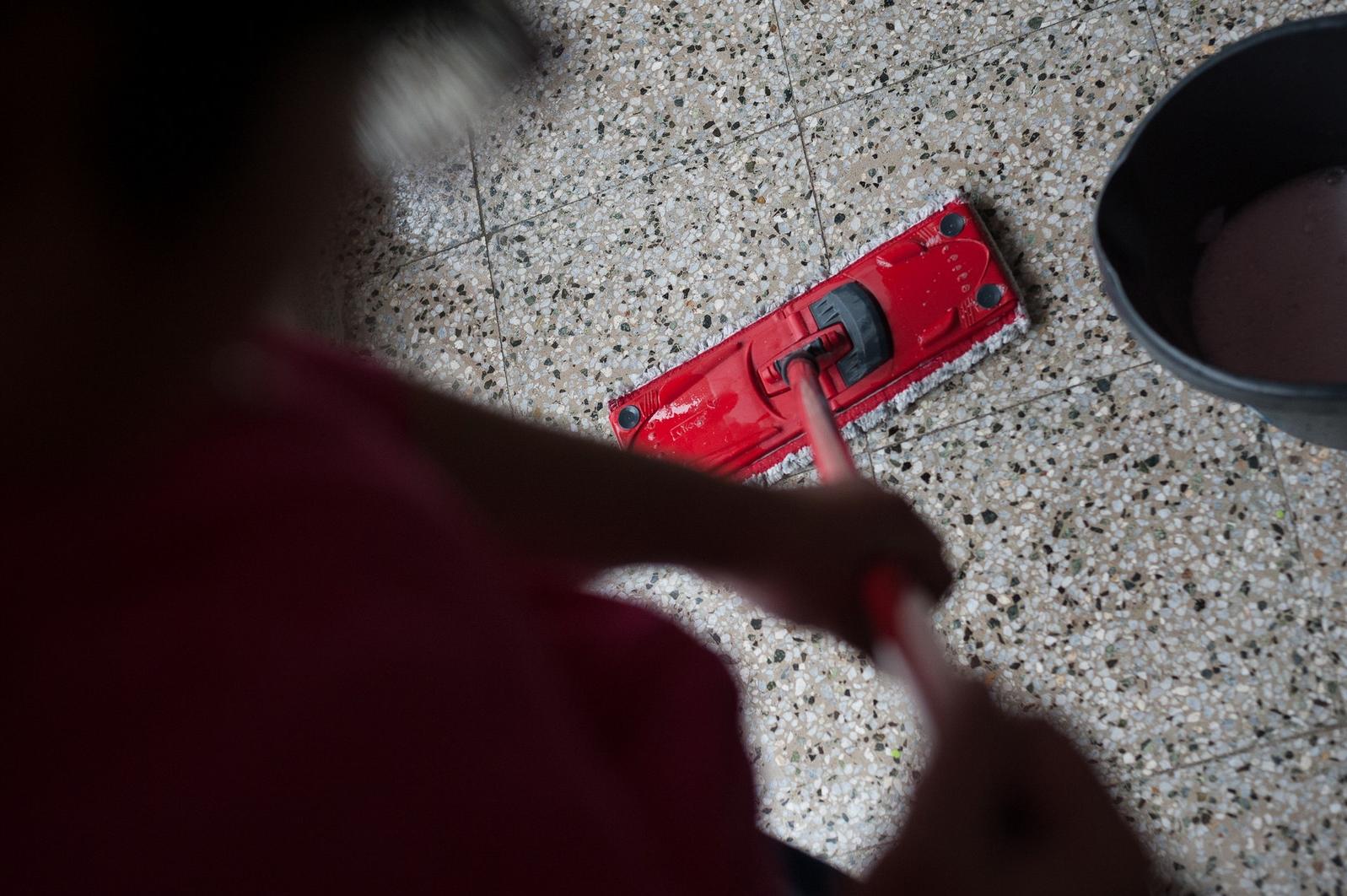 Úklidová firma Láry Fáry