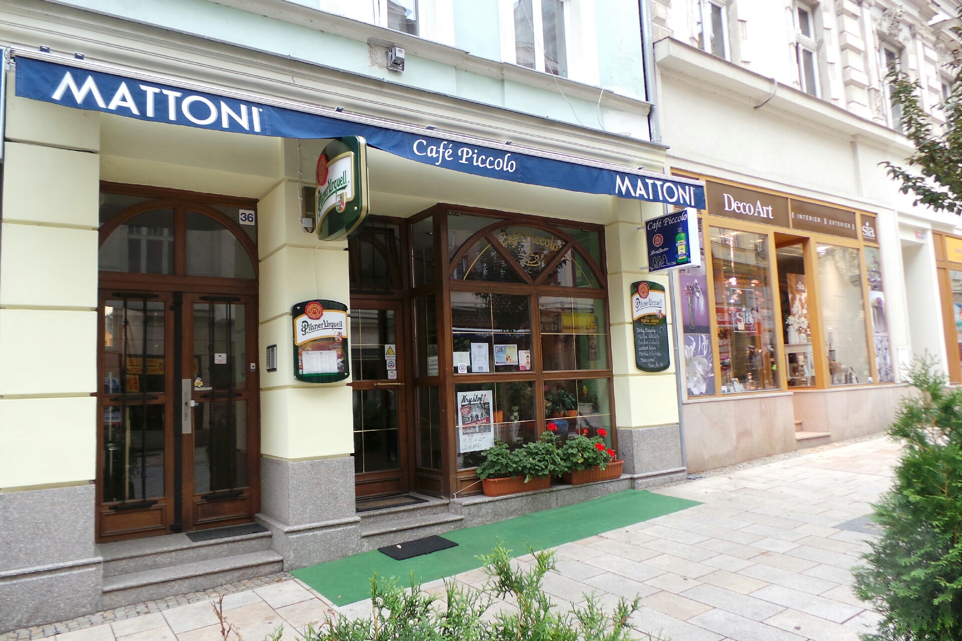 Café Piccolo