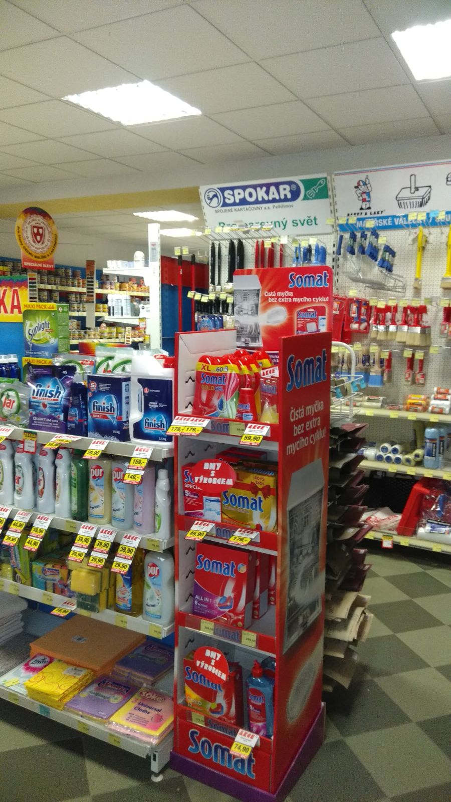 BARVY A LAKY DROGERIE foto 3