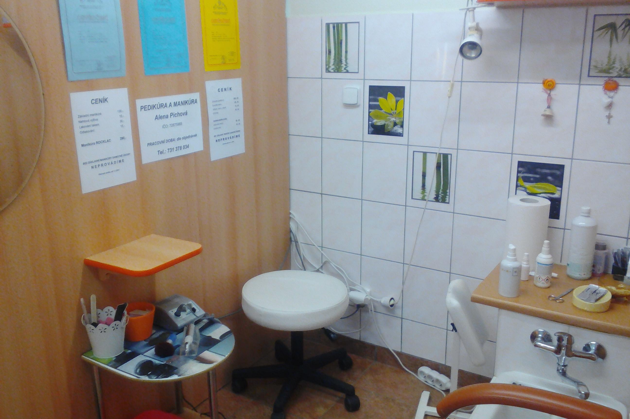 Alena Pichová - pedikúra a manikúra