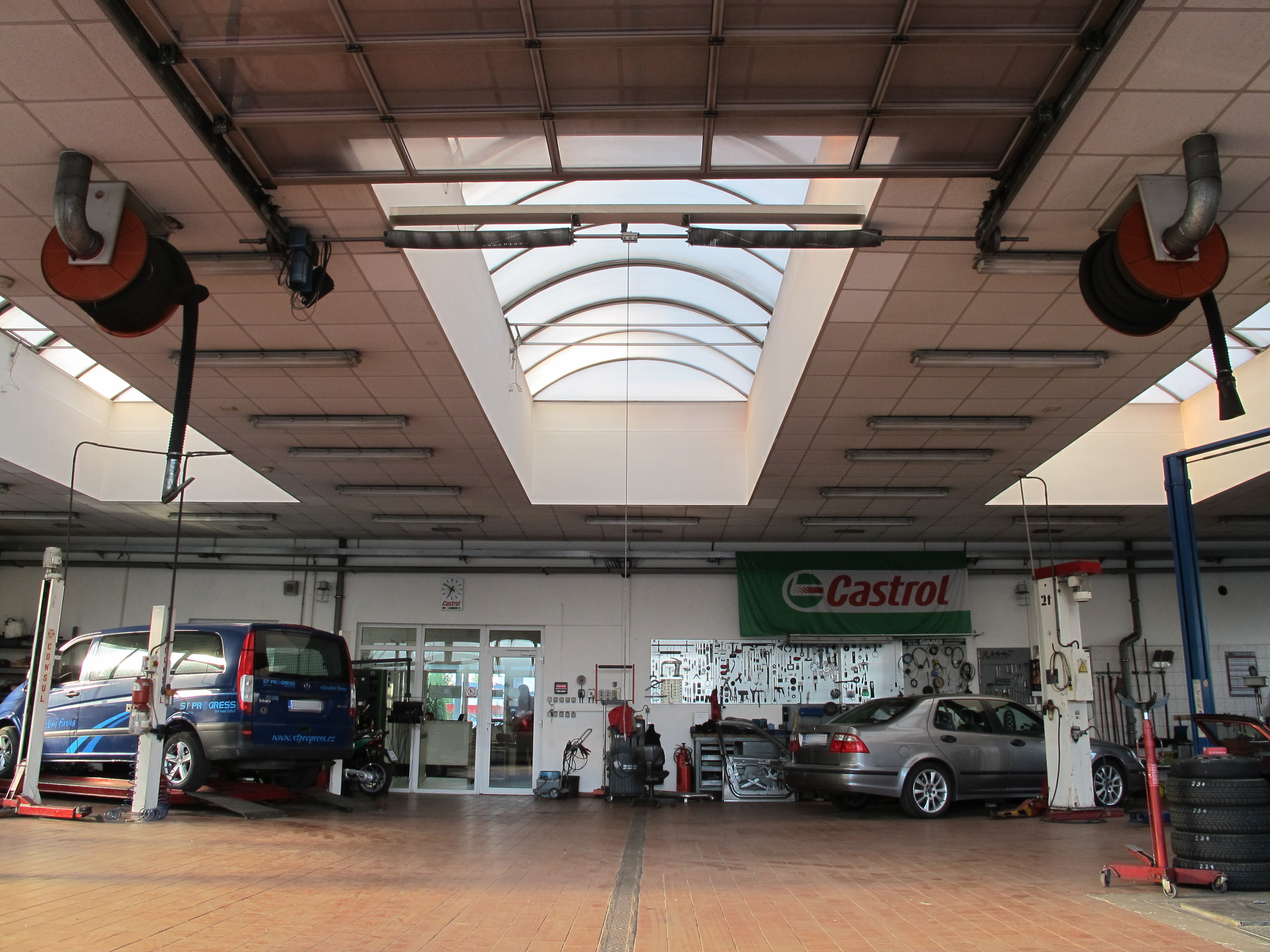 Suchomel SAAB servis
