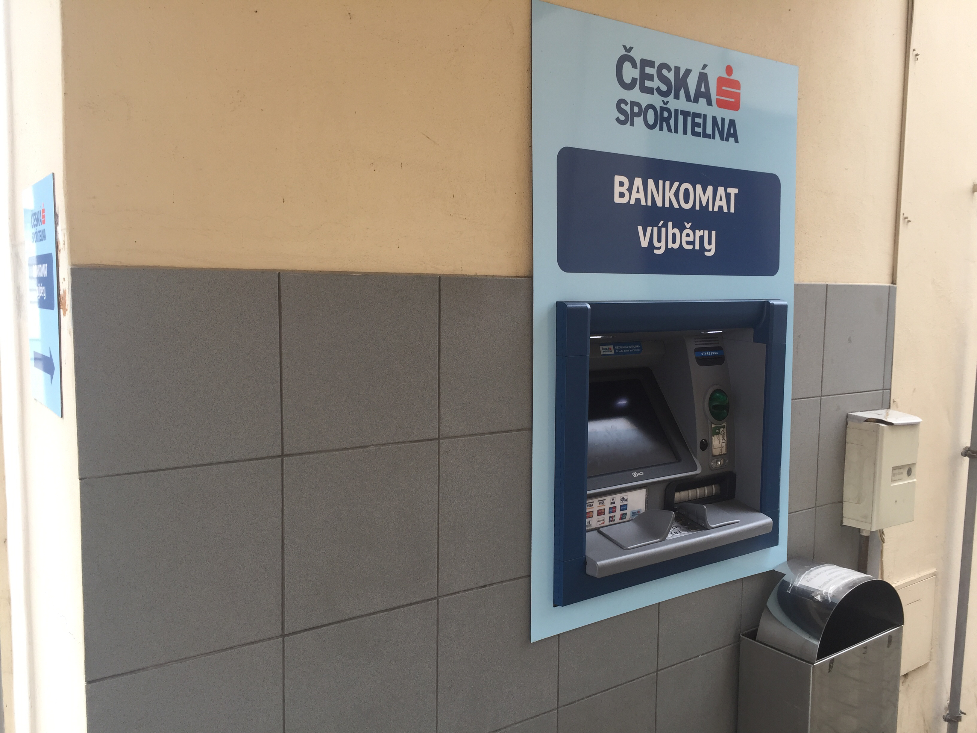 Bankomat České spořitelny foto 2