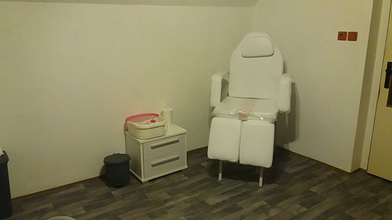 Pink Nails studio foto 3