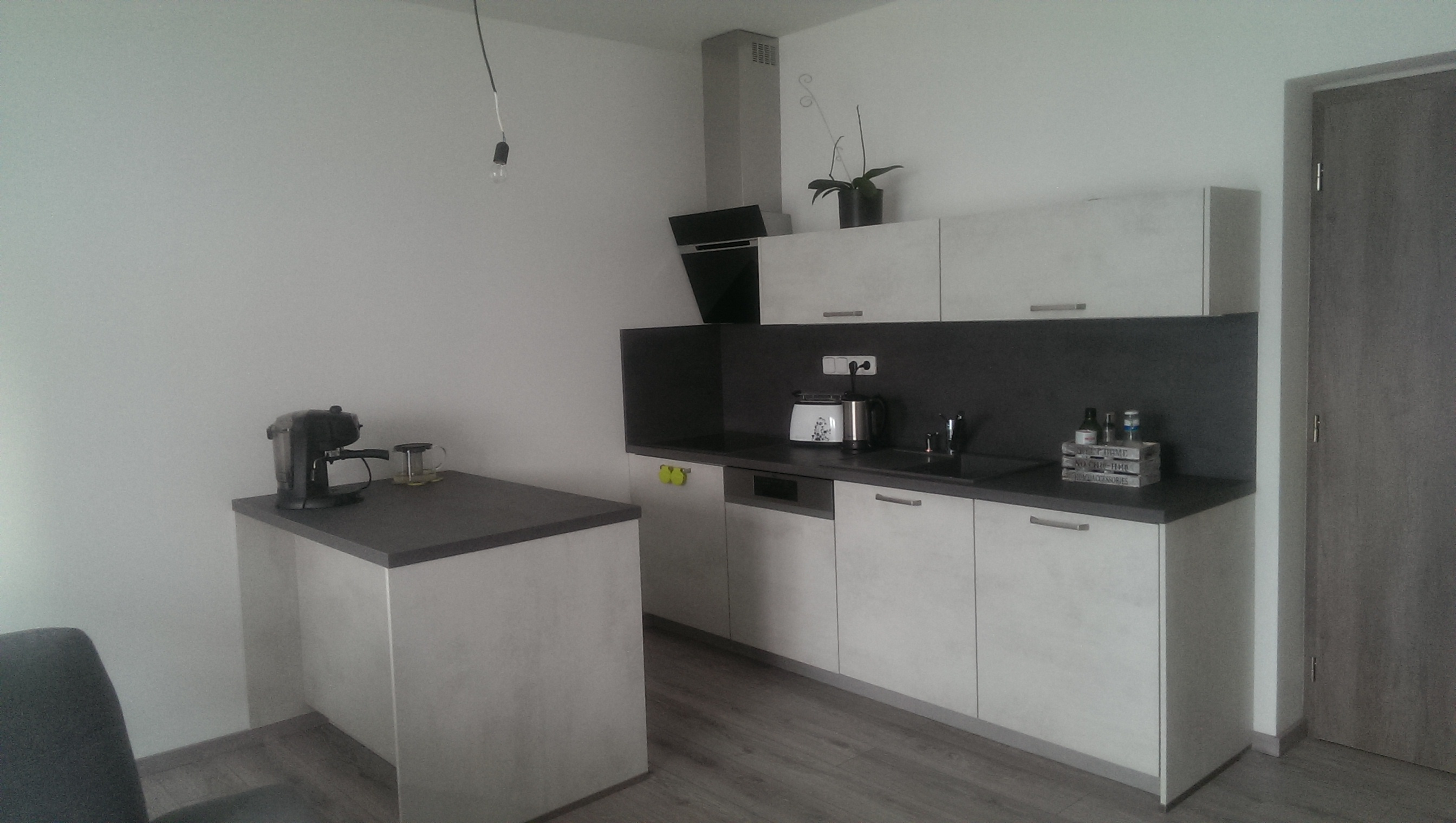ŠAFAŘÍKOVÁ - kuchyně.interiéry foto 3