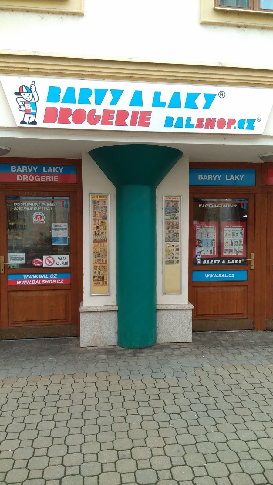 BARVY A LAKY DROGERIE foto 4
