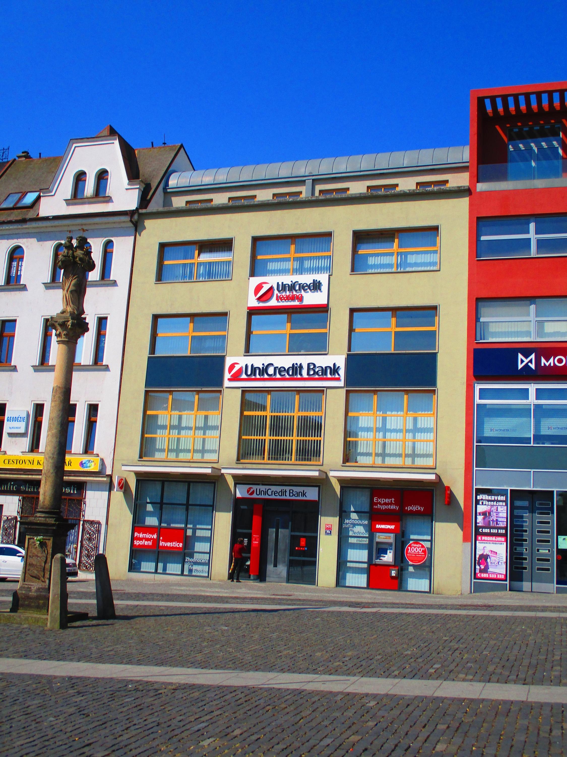 Bankomat UniCredit Bank Czech Republic foto 2