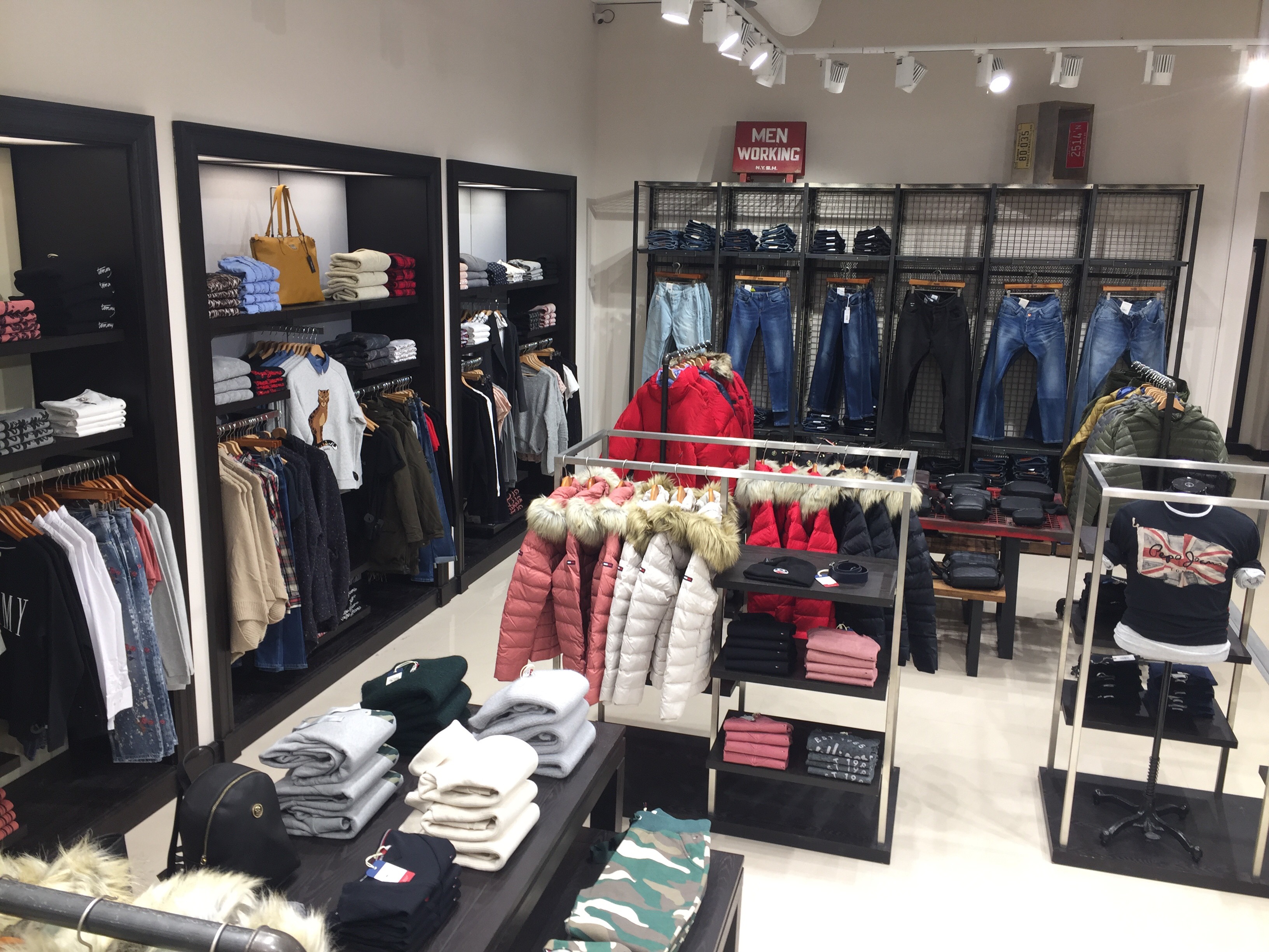 TOMMY JEANS - NELTEX cz foto 5