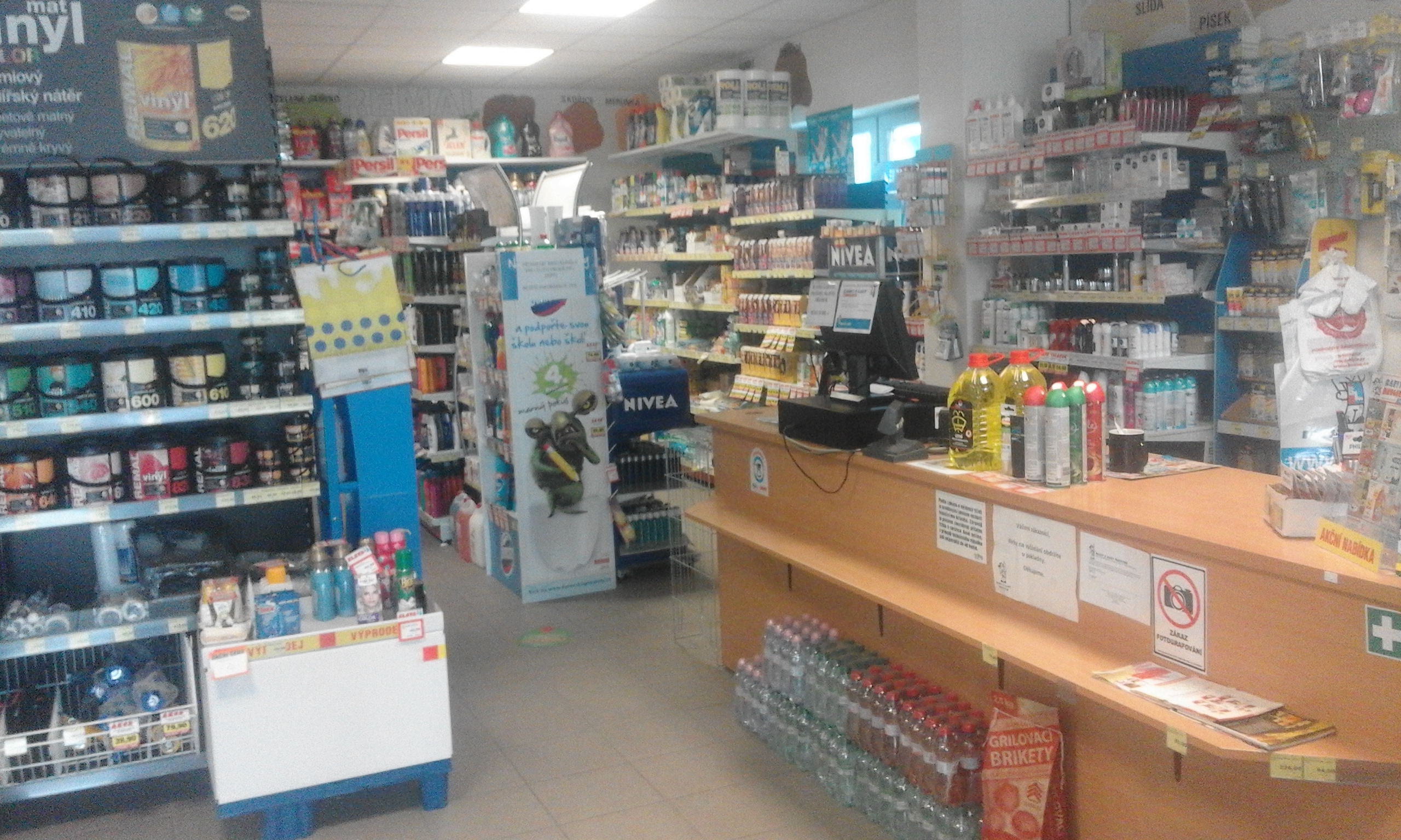 BARVY A LAKY DROGERIE foto 3