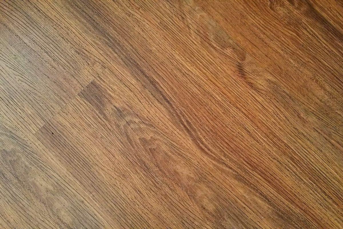 PODLAHY POKER foto 1