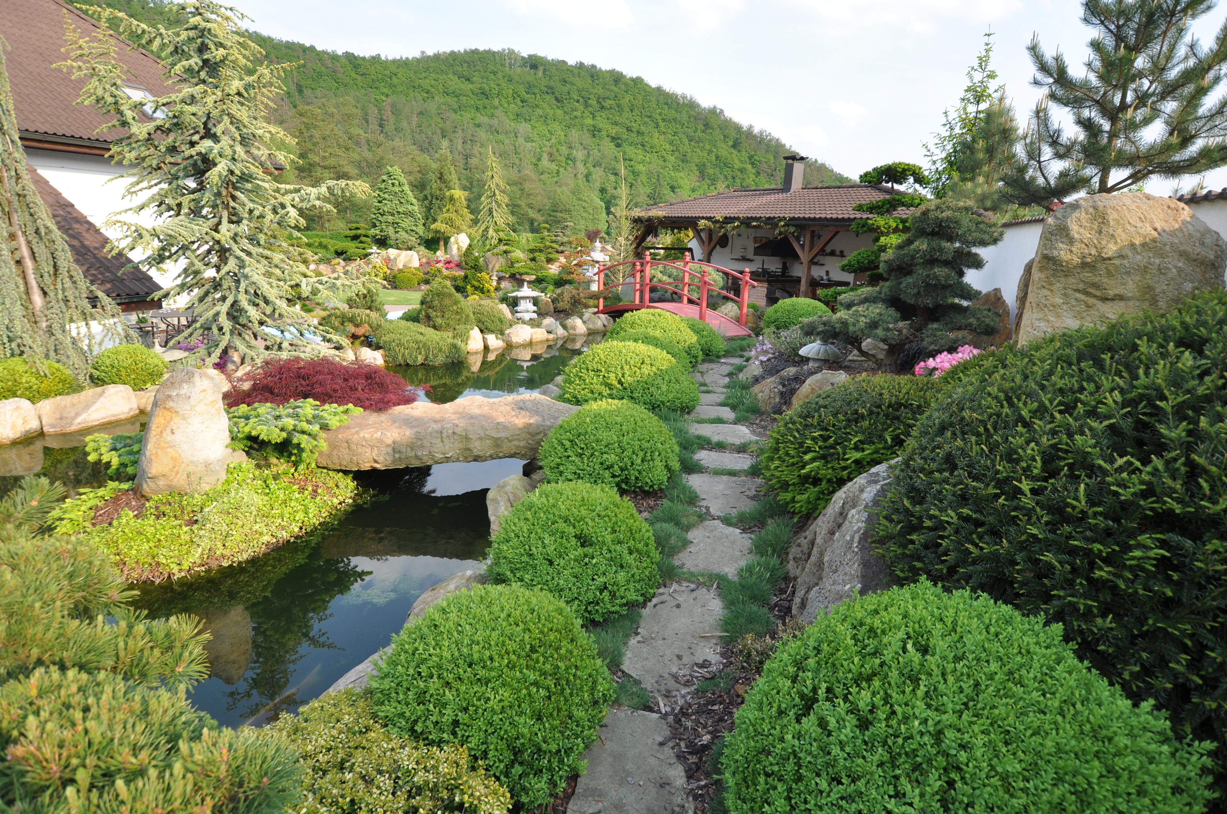 Pavel ČÍHAL - GINKGO - zahradní architektura