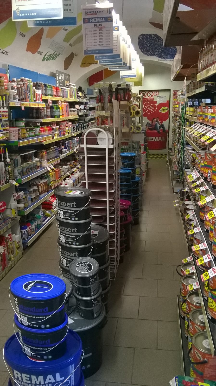 BARVY A LAKY DROGERIE foto 4
