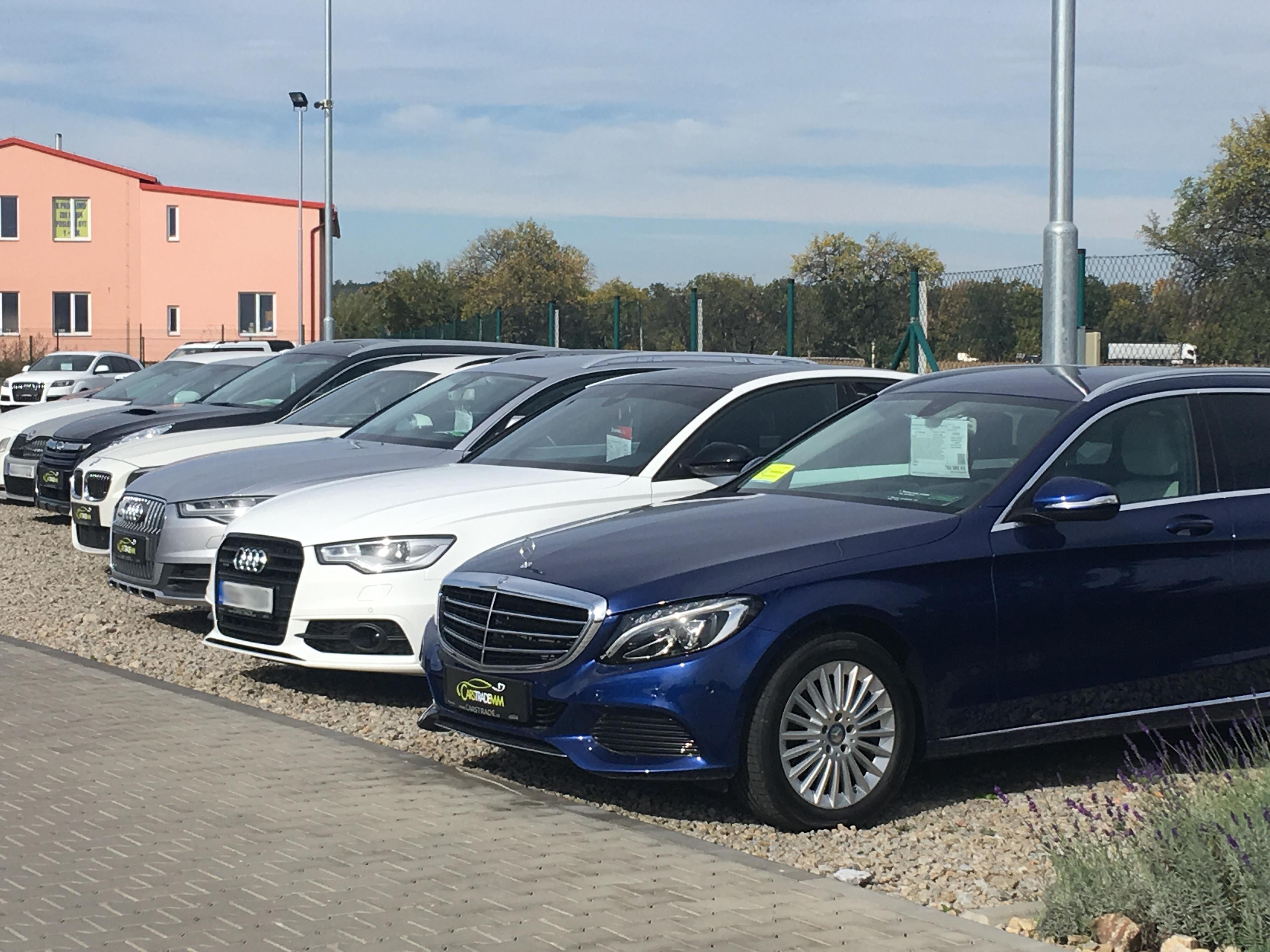 Autocentrum Cars Trade M&M foto 3