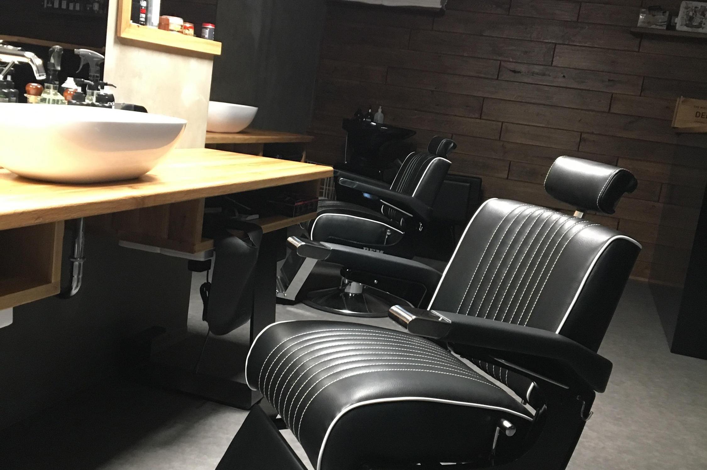 Tomáš Gruber - Barber Shop & Gentlemen's Store