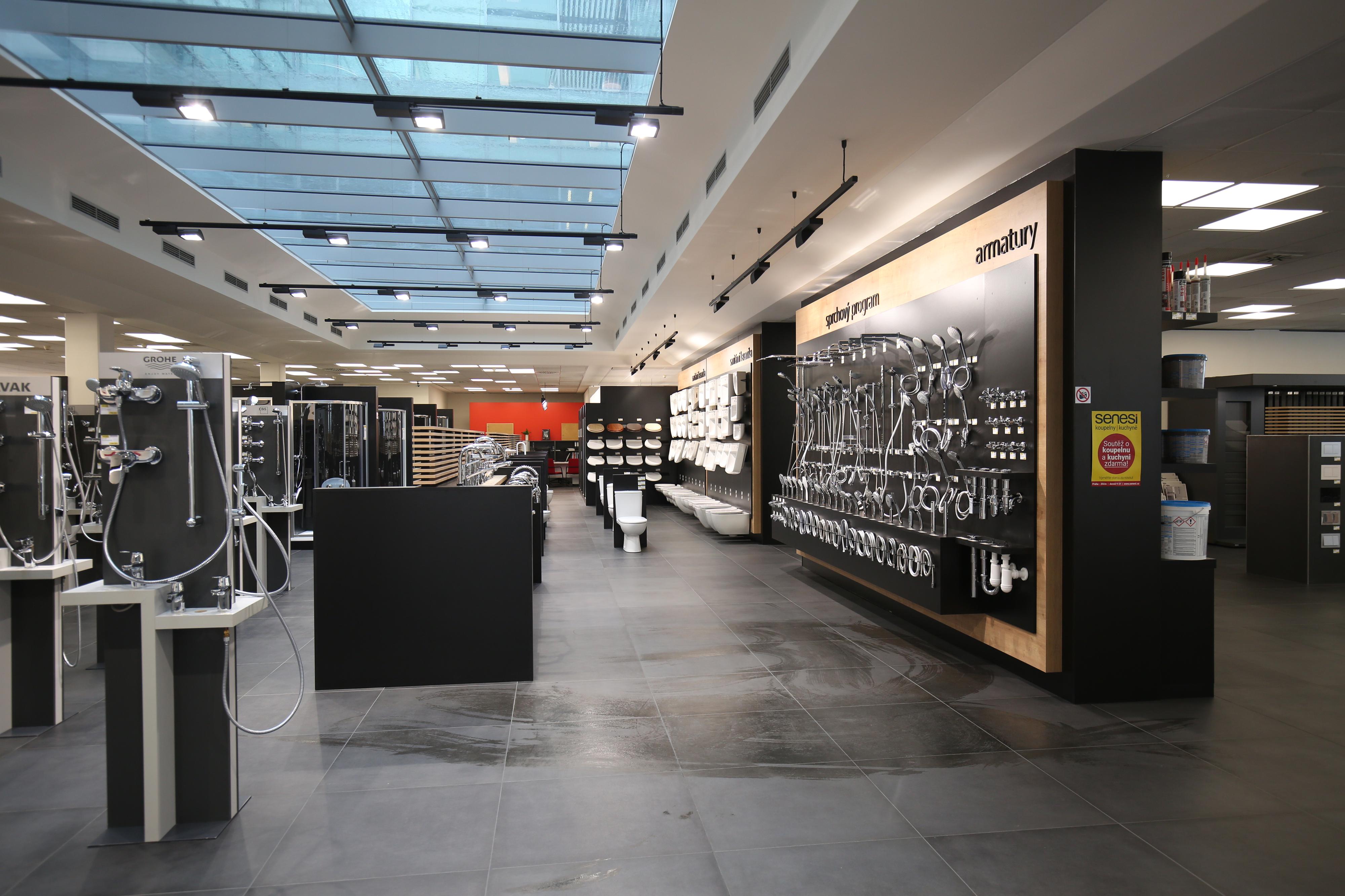 SENESI - koupelny a kuchyně foto 2