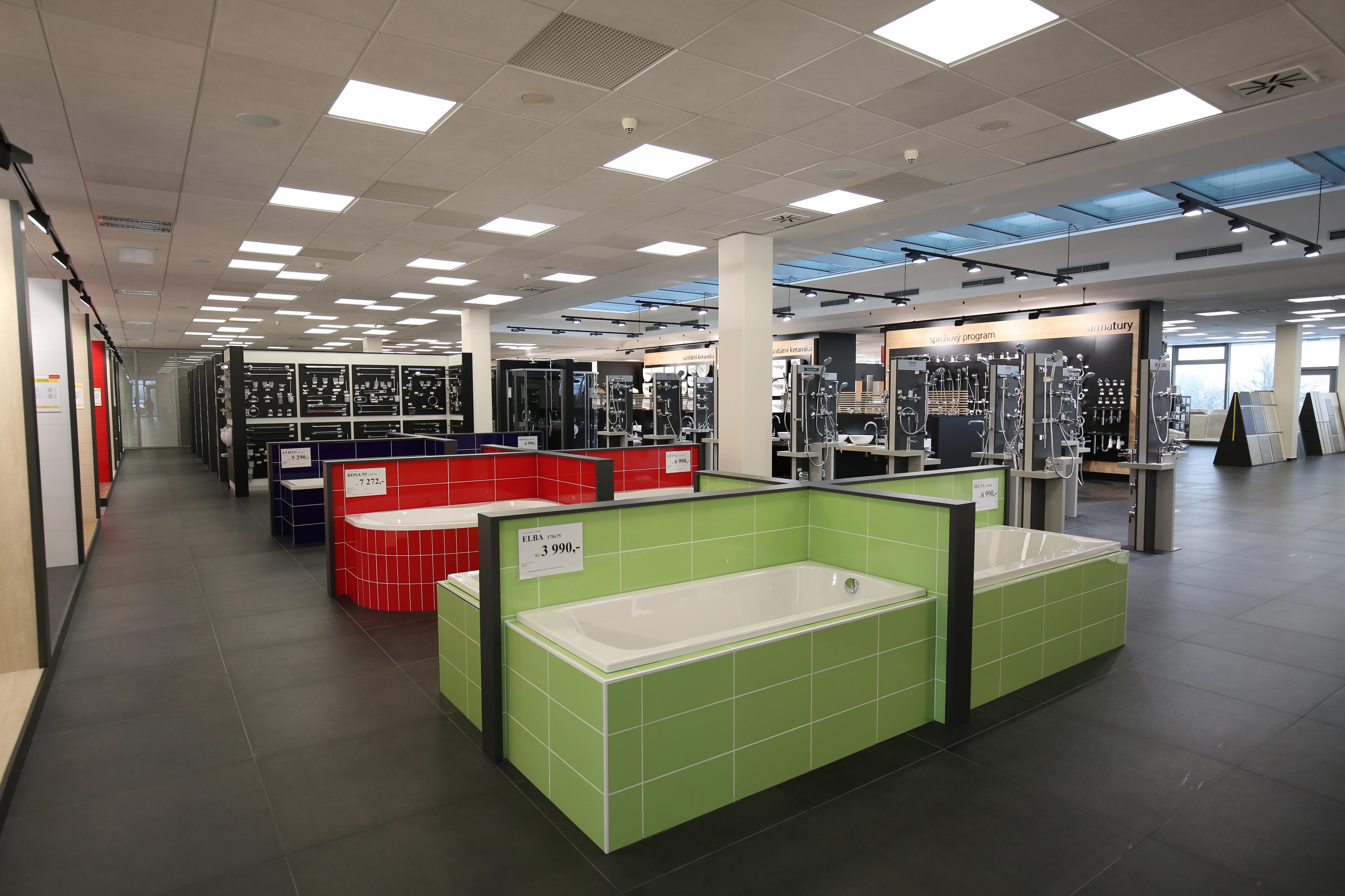 SENESI - koupelny a kuchyně foto 3