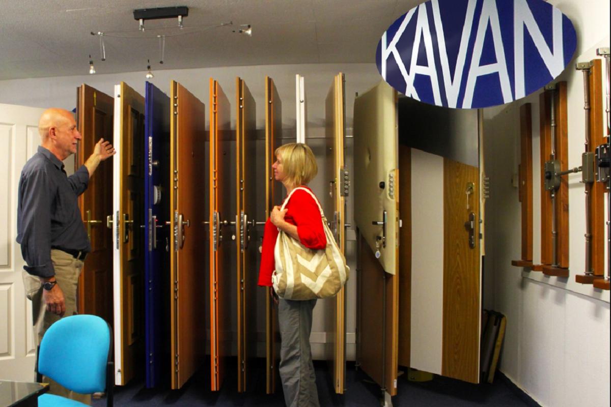 Bezpečnostní dveře a mříže Kavan
