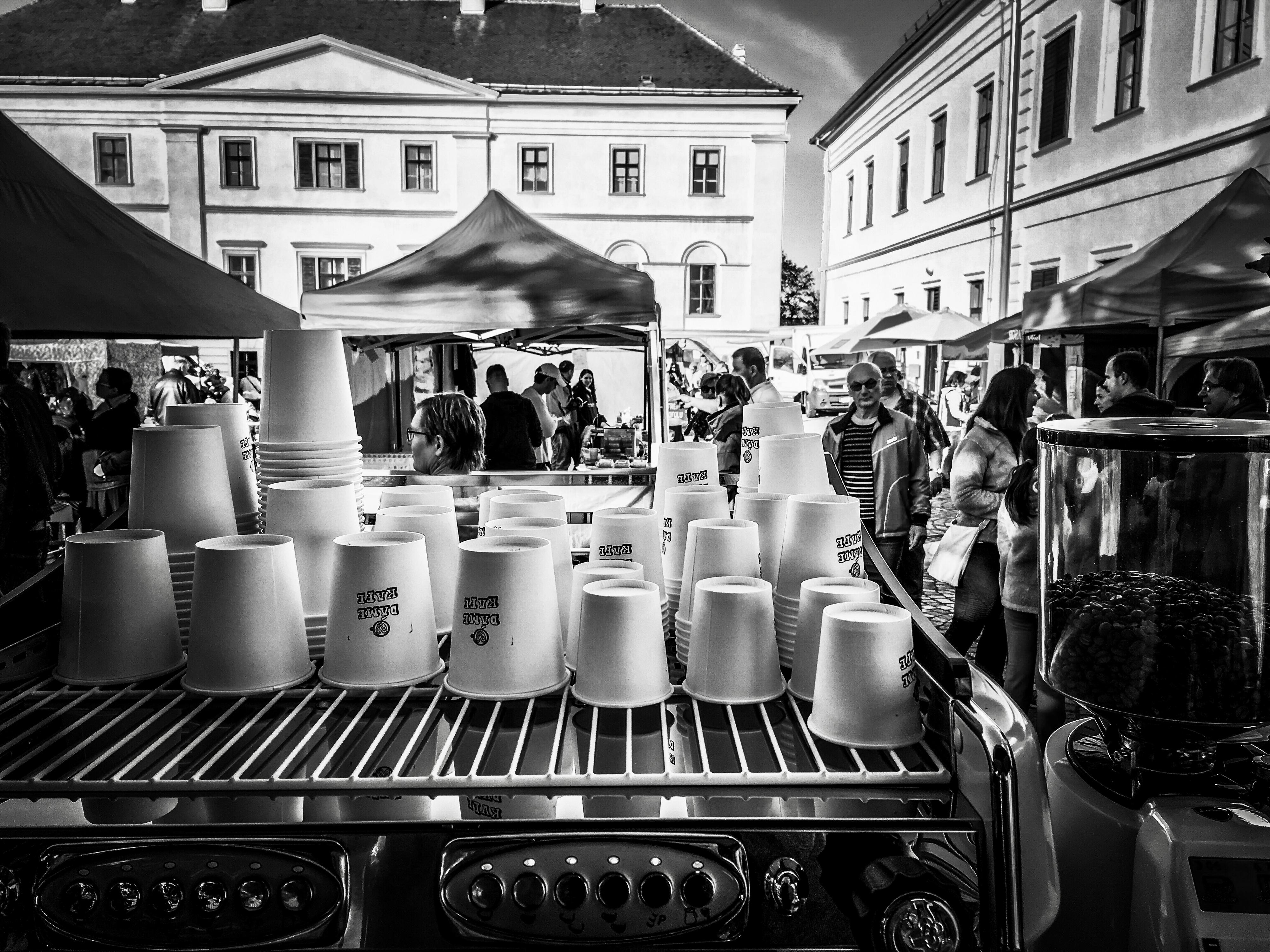 Dáme kafe foto 1