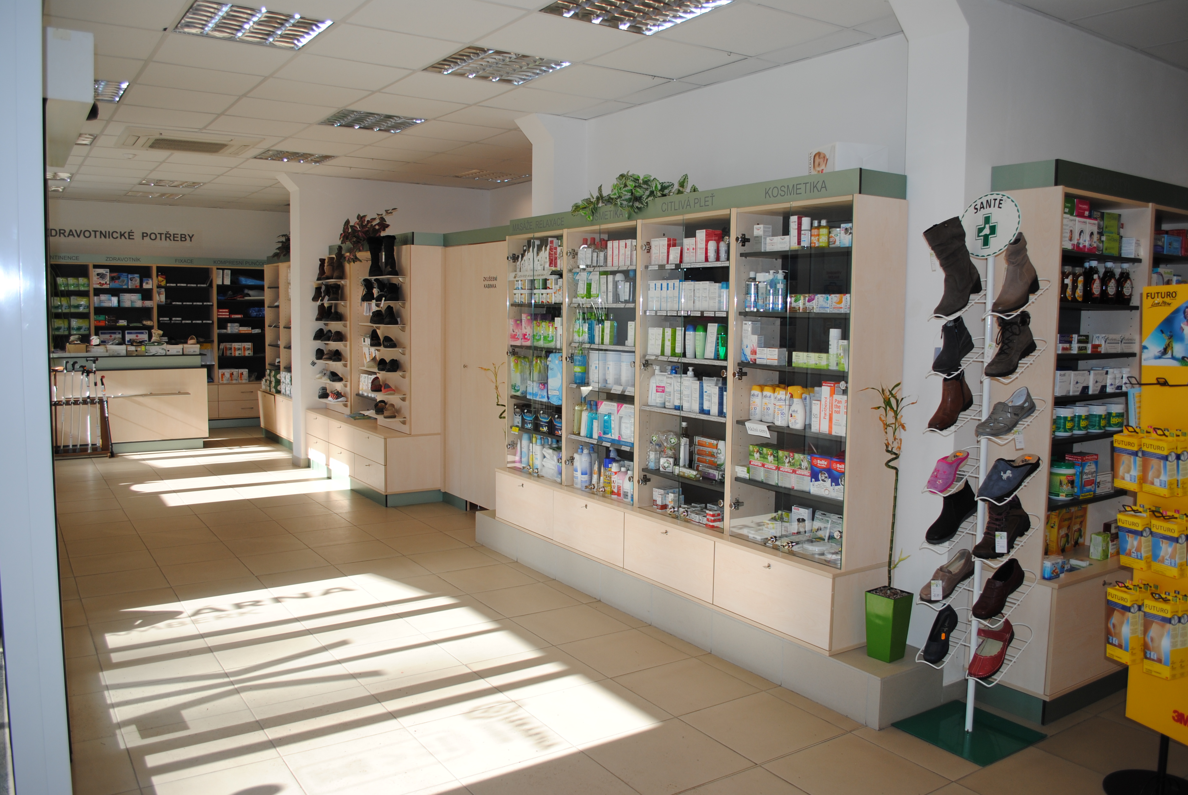 Lékárna U Zlaté koruny foto 2