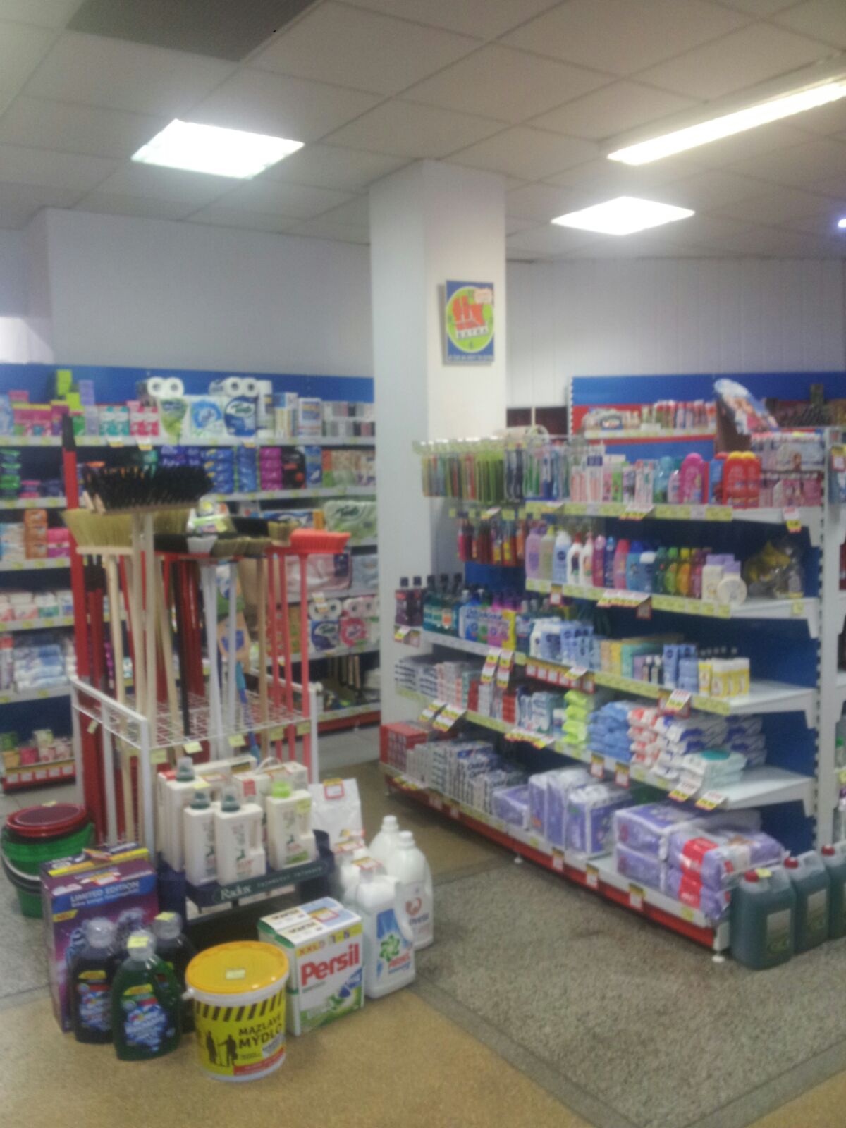 BARVY A LAKY DROGERIE foto 3