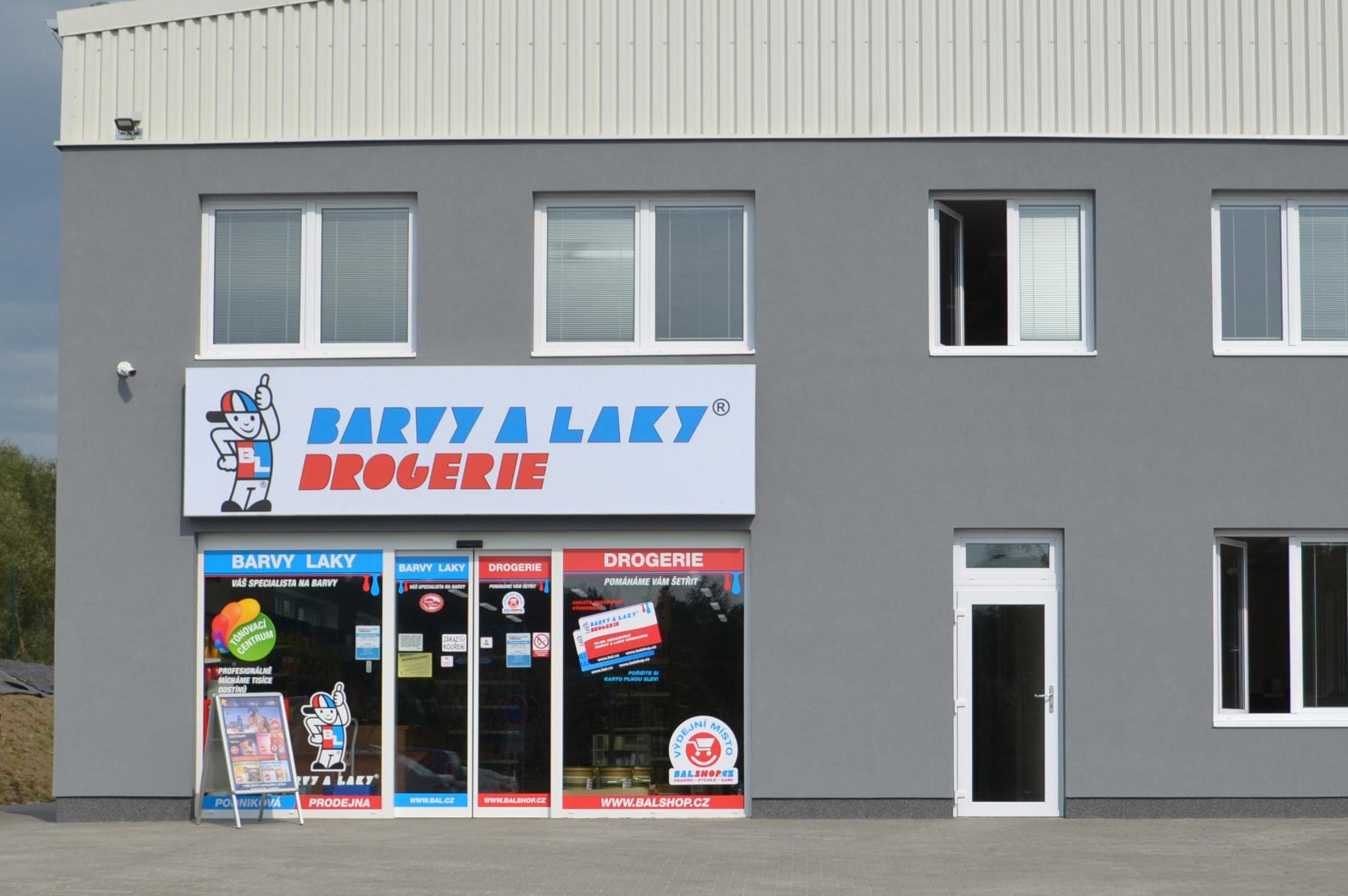 BARVY A LAKY DROGERIE