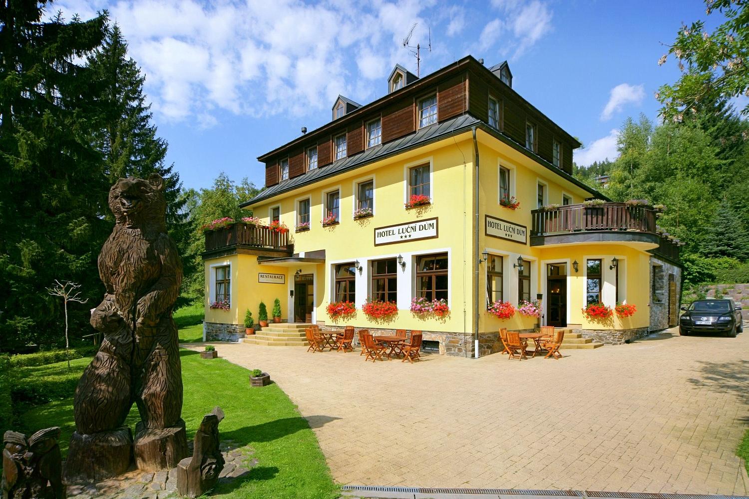 Hotel LUČNÍ DŮM foto 1
