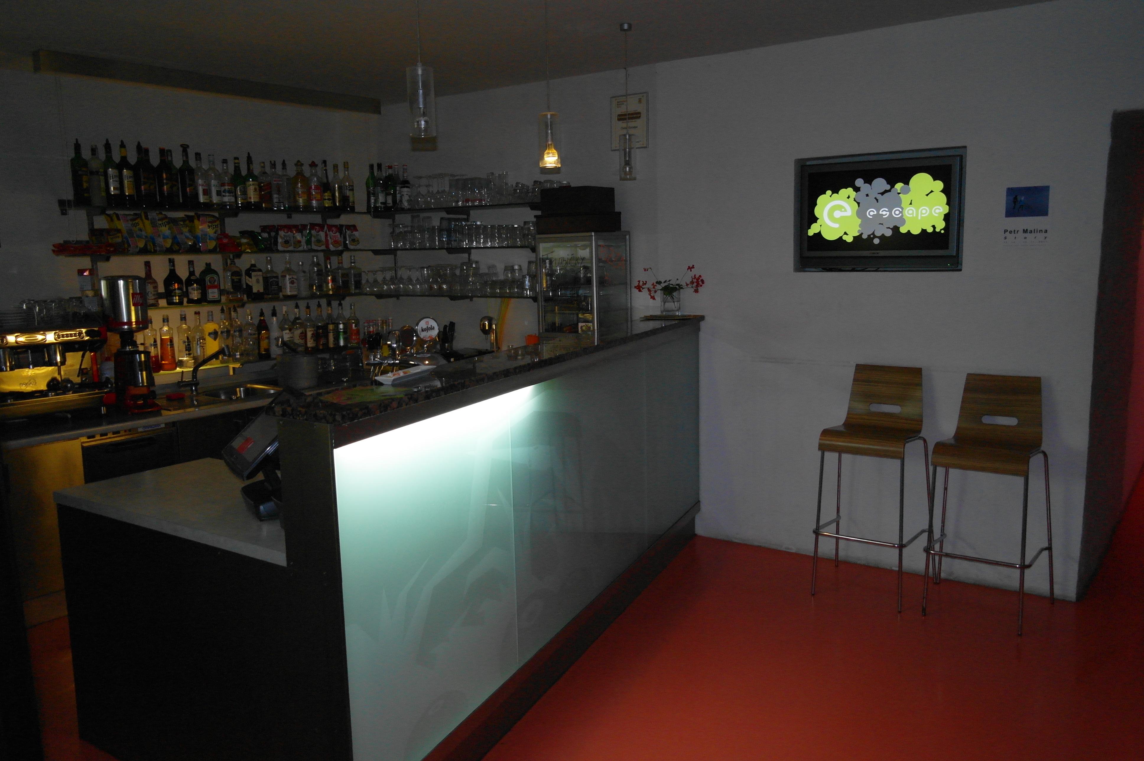 Kavárna - Club Escape