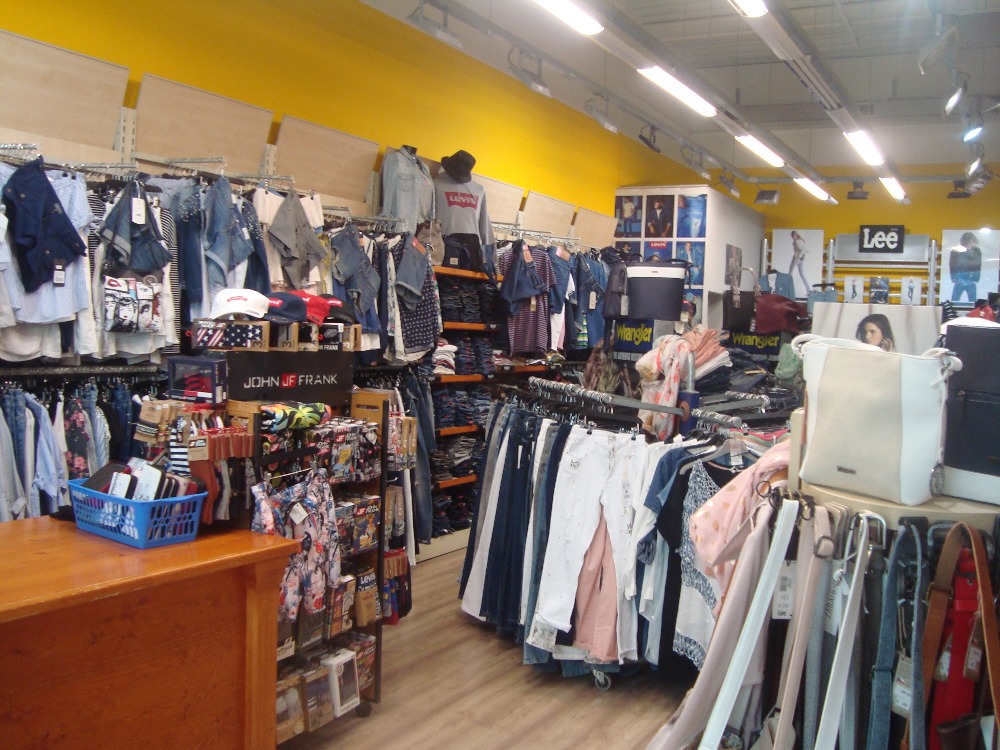 Jeans zone foto 2