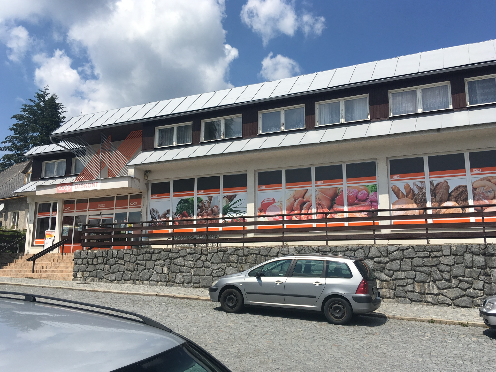 COOP - Jednota, spotřební družstvo Hlinsko foto 3