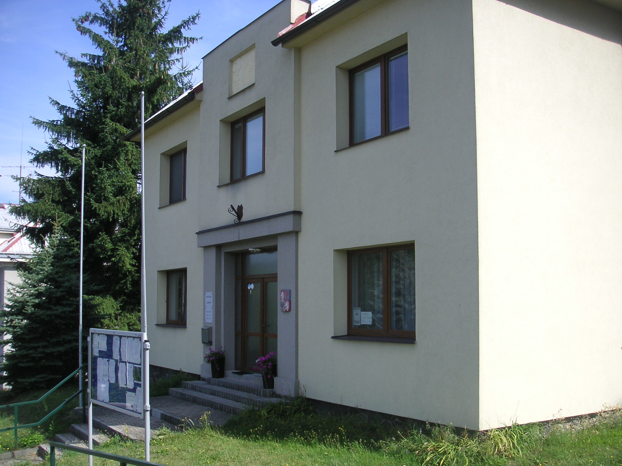 Javornice - obecní úřad foto 1