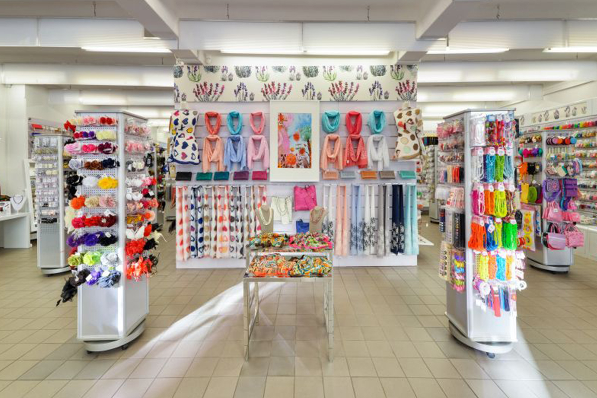 STOKLASA galanterie a látky foto 4